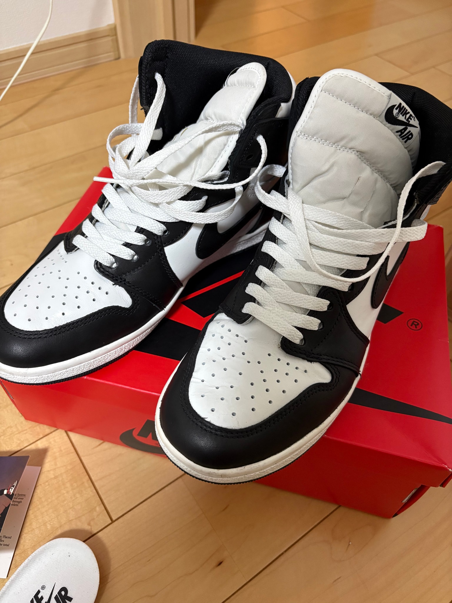 Nike Air Jordan 1 High '85 "Black/White"