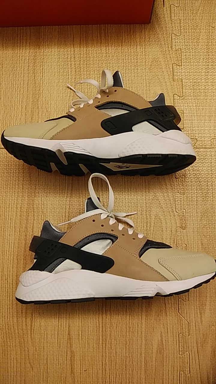 Nike Air Huarache "Escape" (2021)