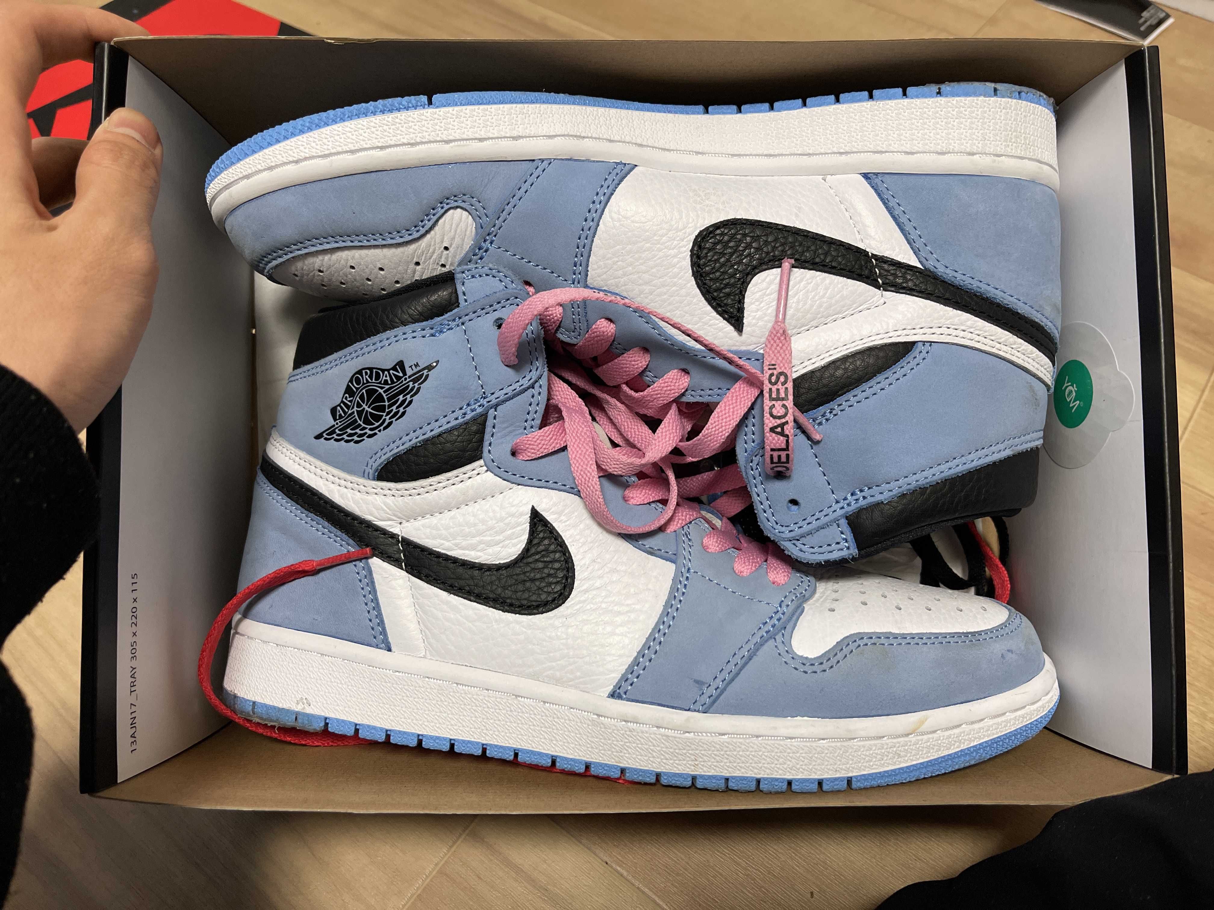 Nike Air Jordan 1 High OG "University Blue"