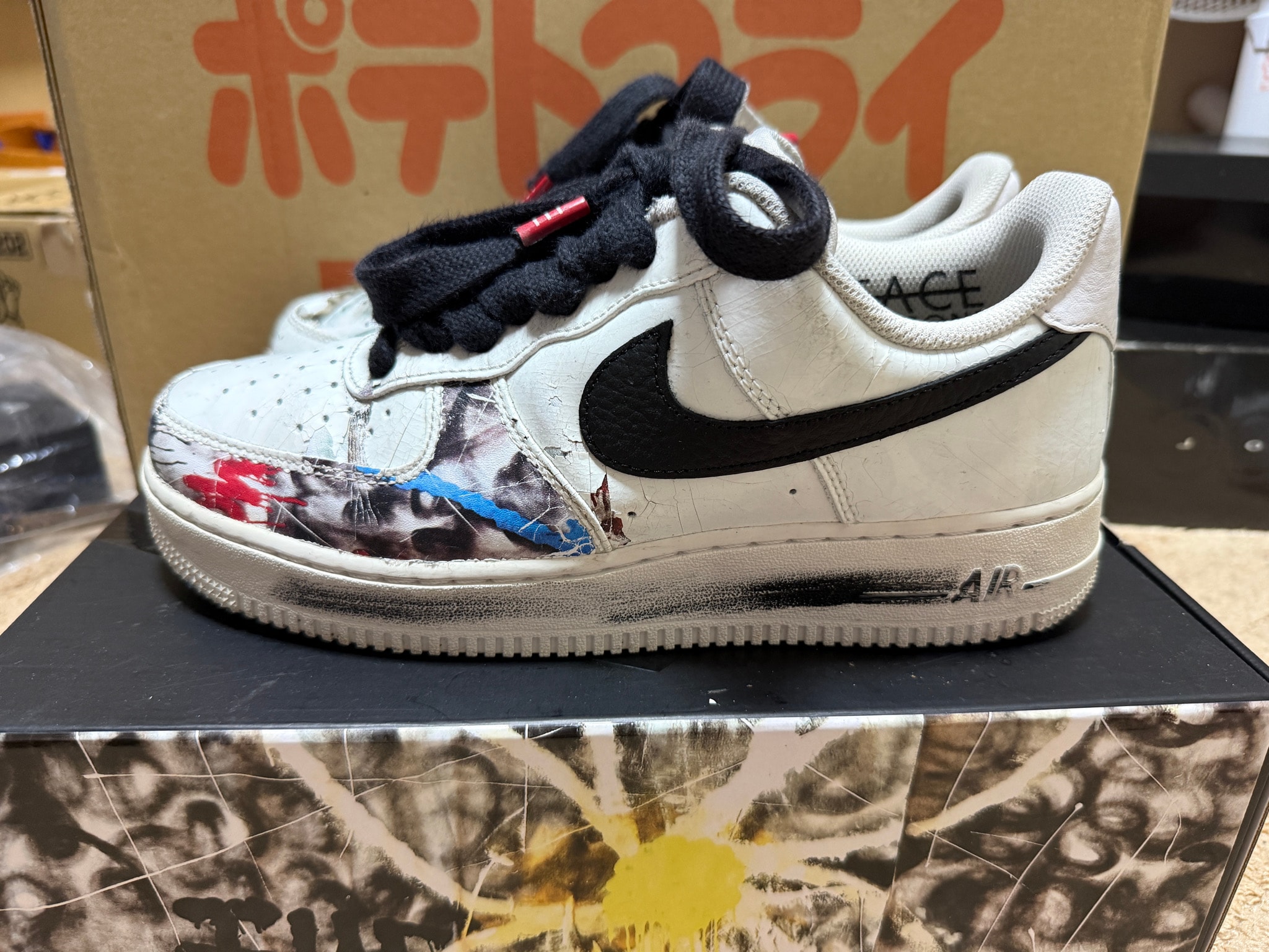 PEACEMINUSONE × Nike Air Force 1 Low "Para-noise/White/Black" / G-DRAGON