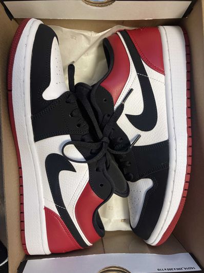 Nike Air Jordan 1 Low "Black Toe"