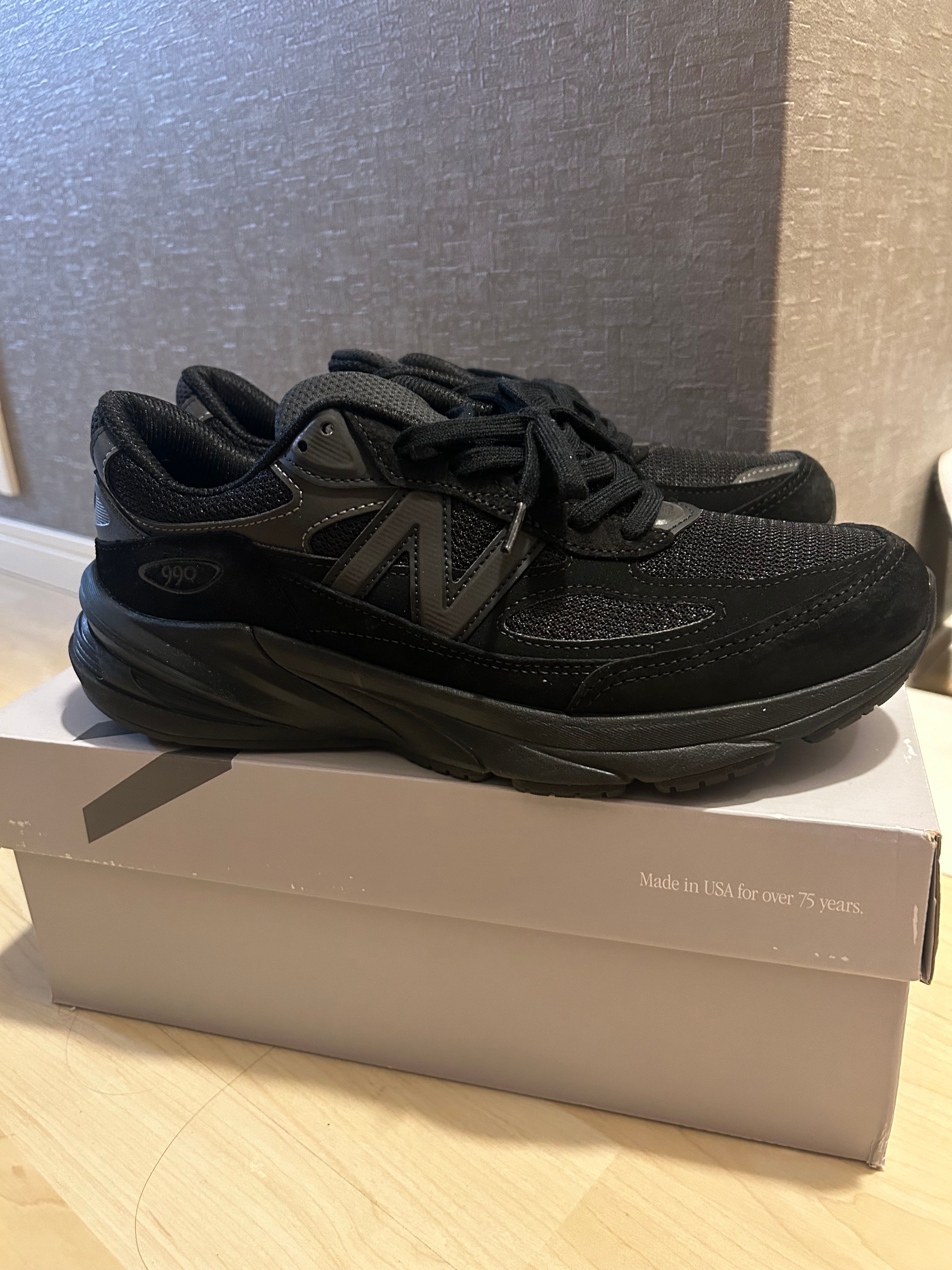 New Balance 990V6 "Triple Black"