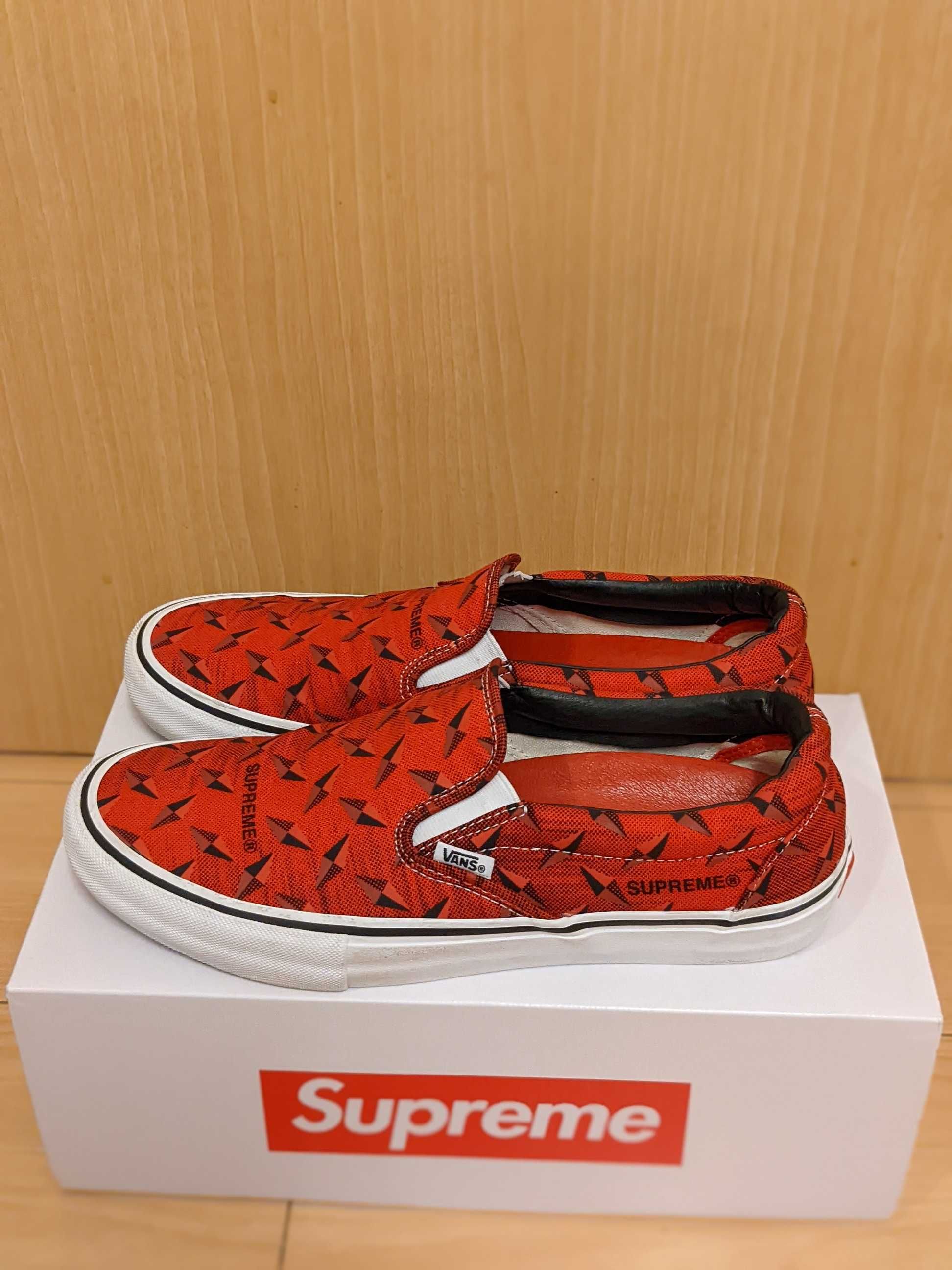 Supreme × Vans Slip-On  Diamond Plate "Red"