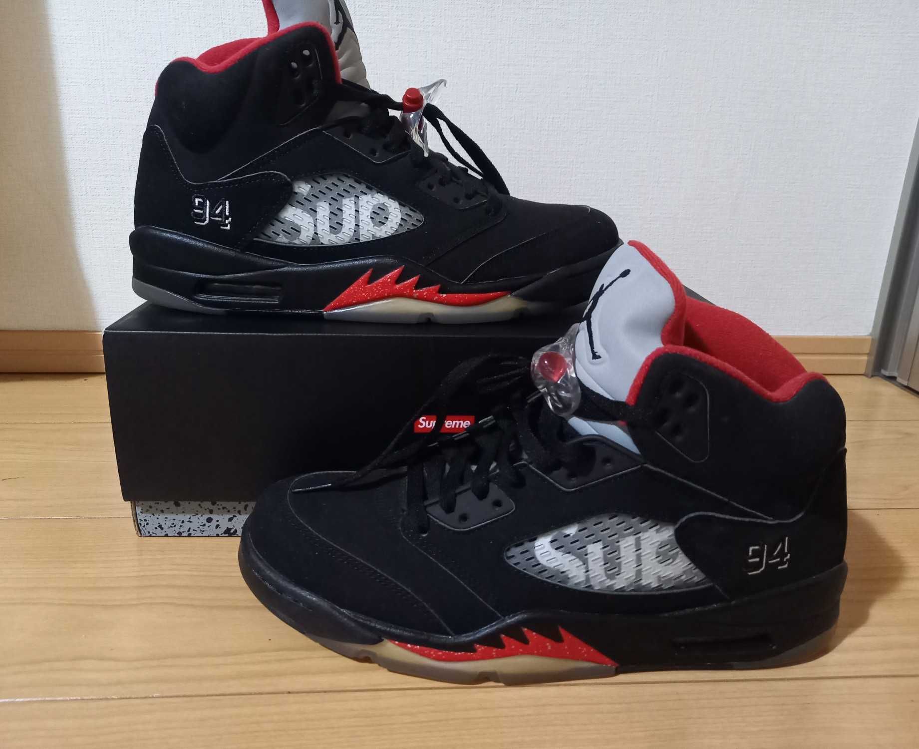Supreme × Nike Air Jordan 5 Retro "Black"