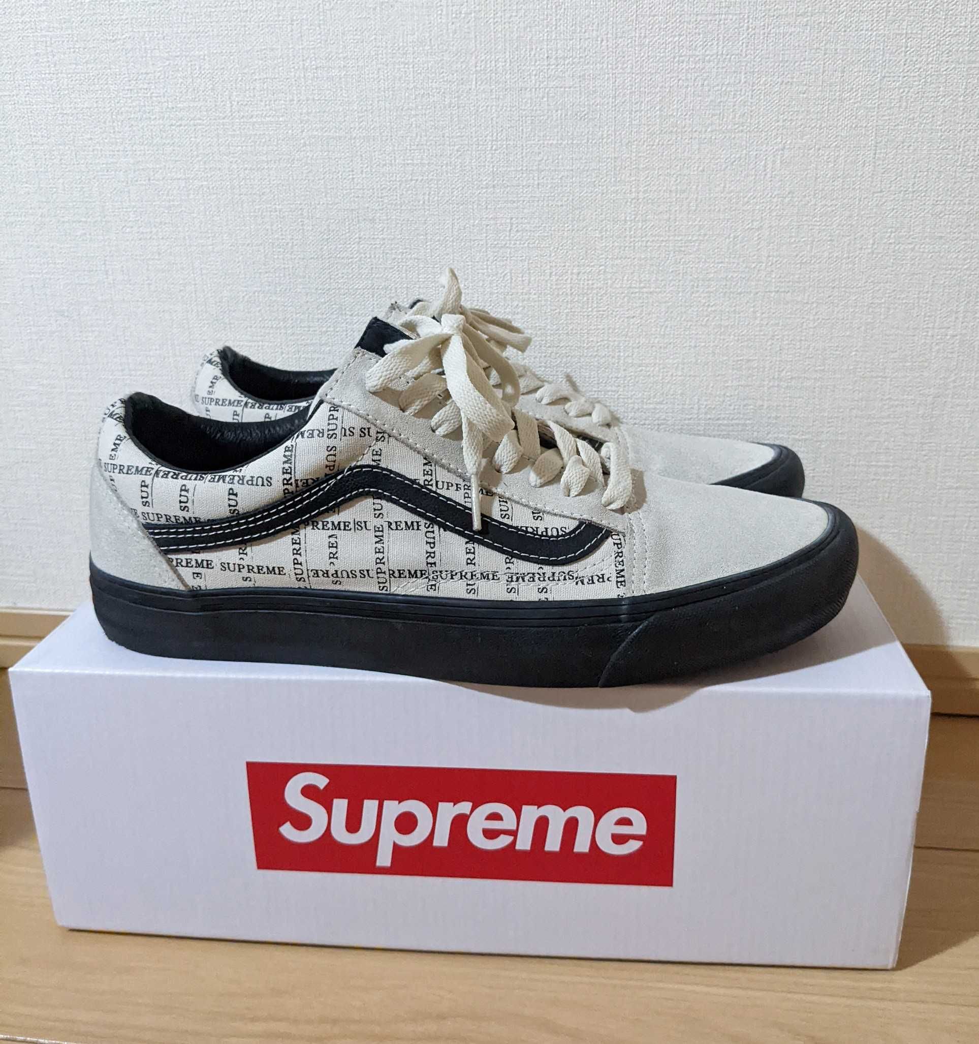 Supreme × Vans Old Skool "White"
