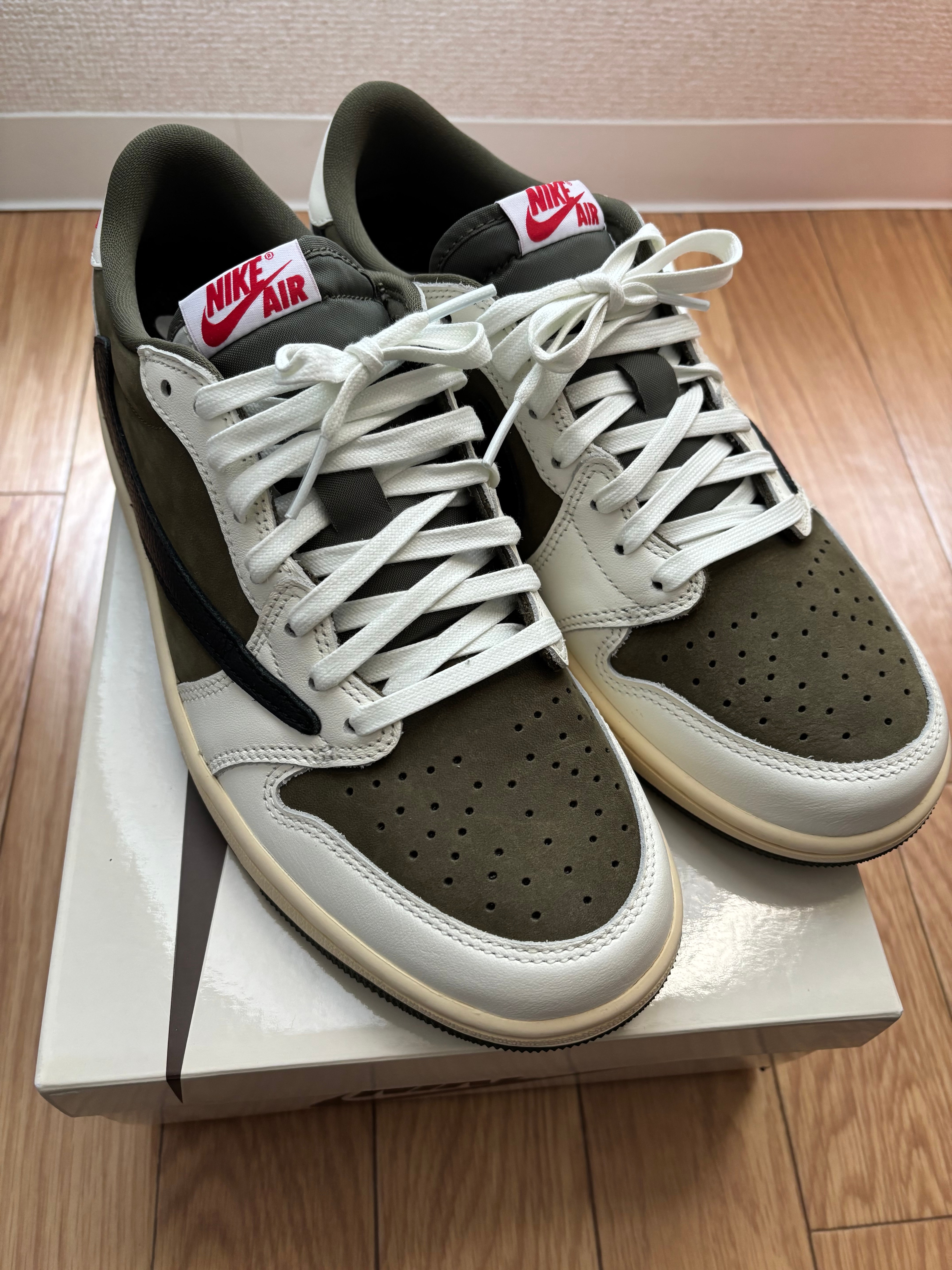 Travis Scott × Nike Air Jordan 1 Low OG SP "Reverse Olive"
