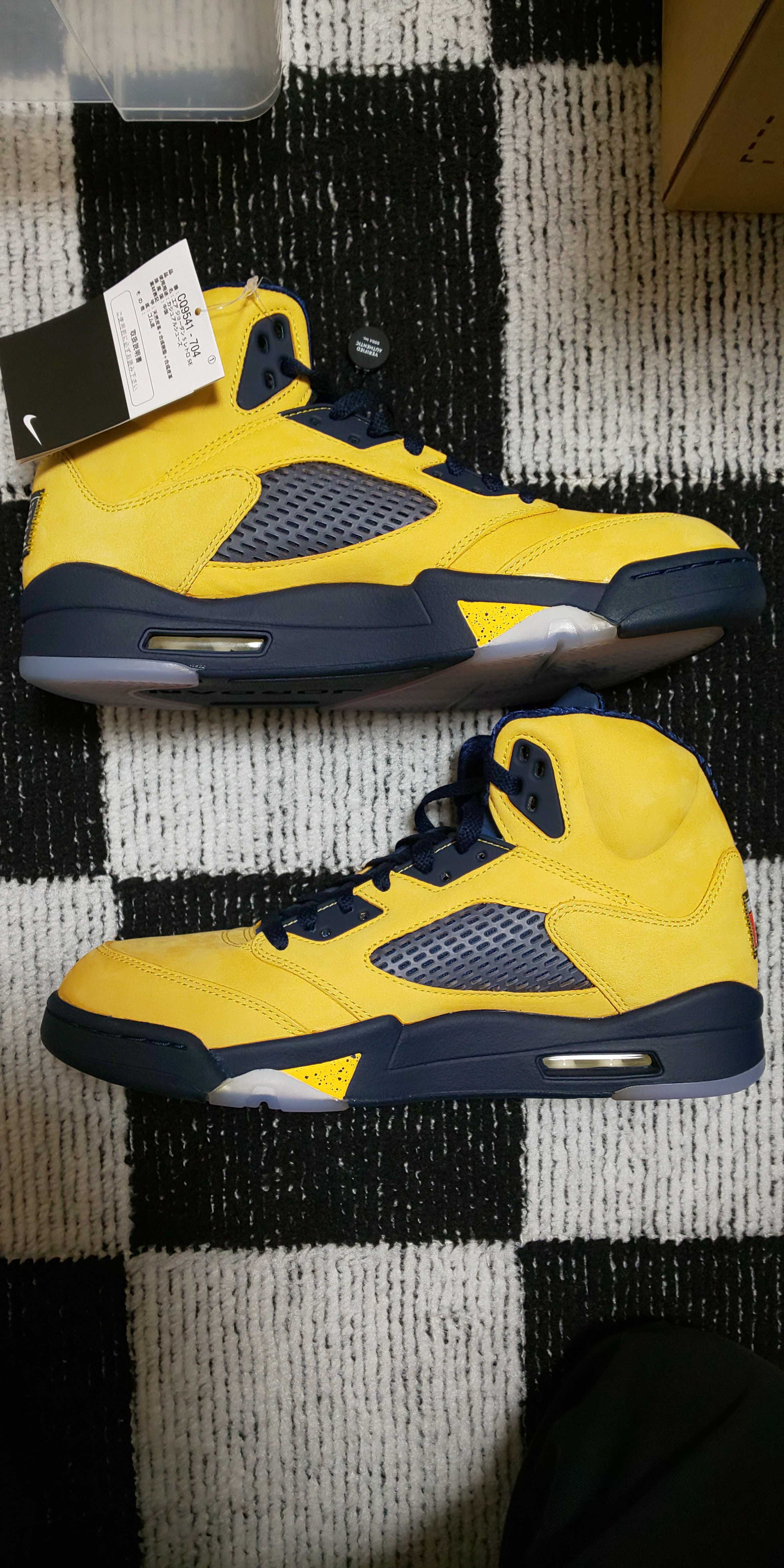 NIKE AIR JORDAN 5 "MICHIGAN"
