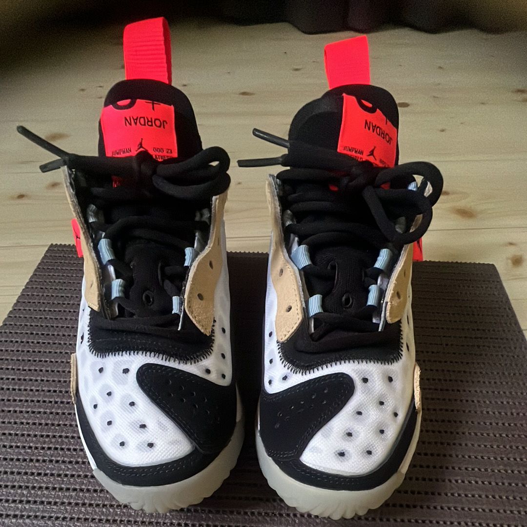 NIKE Women's JORDAN DELTA 2 "THERMO WHITE"