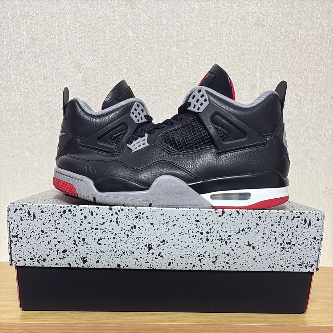 Nike Air Jordan 4 Retro "Bred Reimagined"