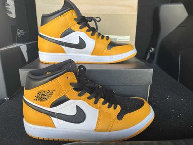 Nike Air Jordan 1 Mid "Taxi"