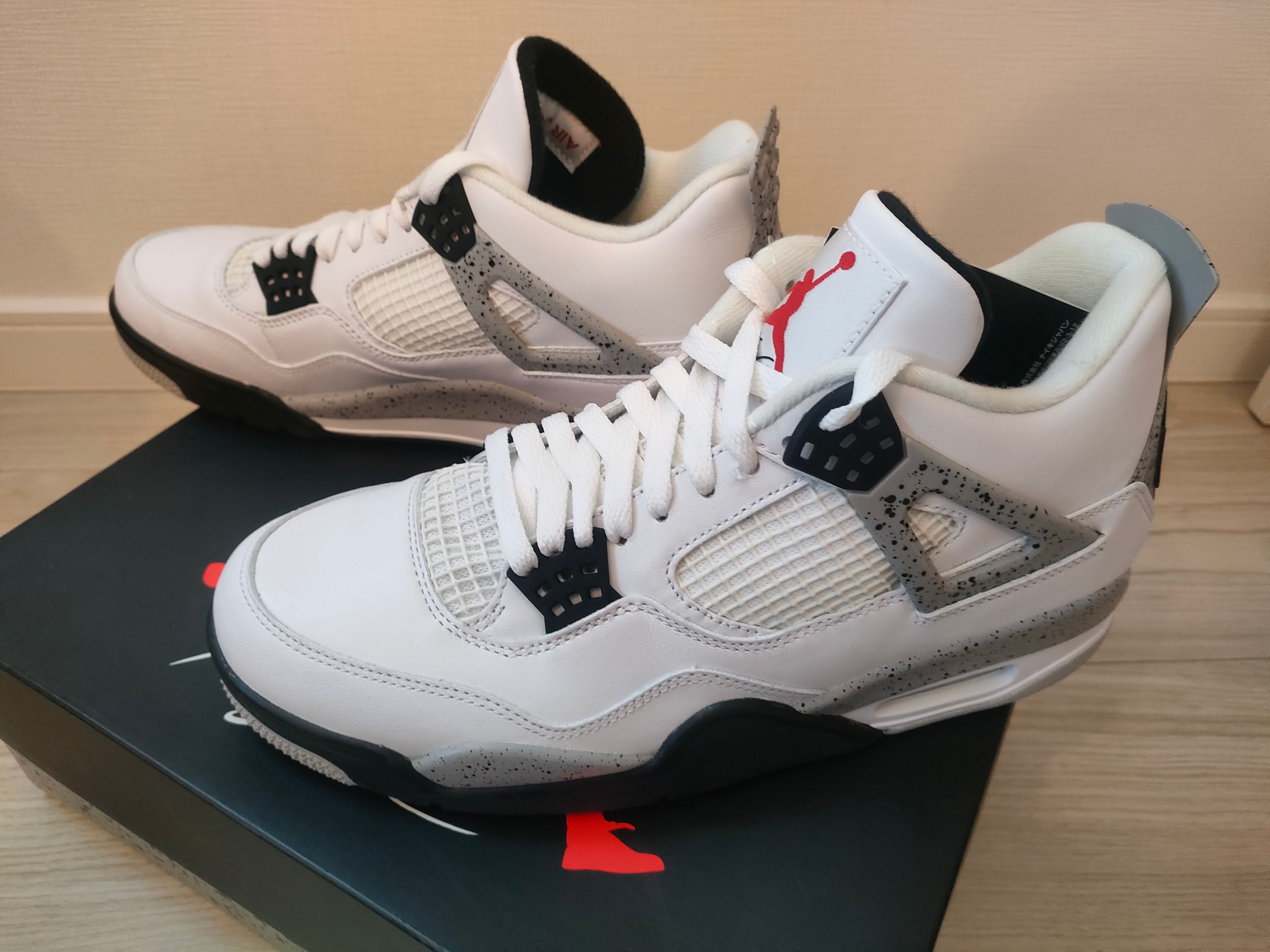 Nike Air Jordan 4 Retro "White Cement" (2016)