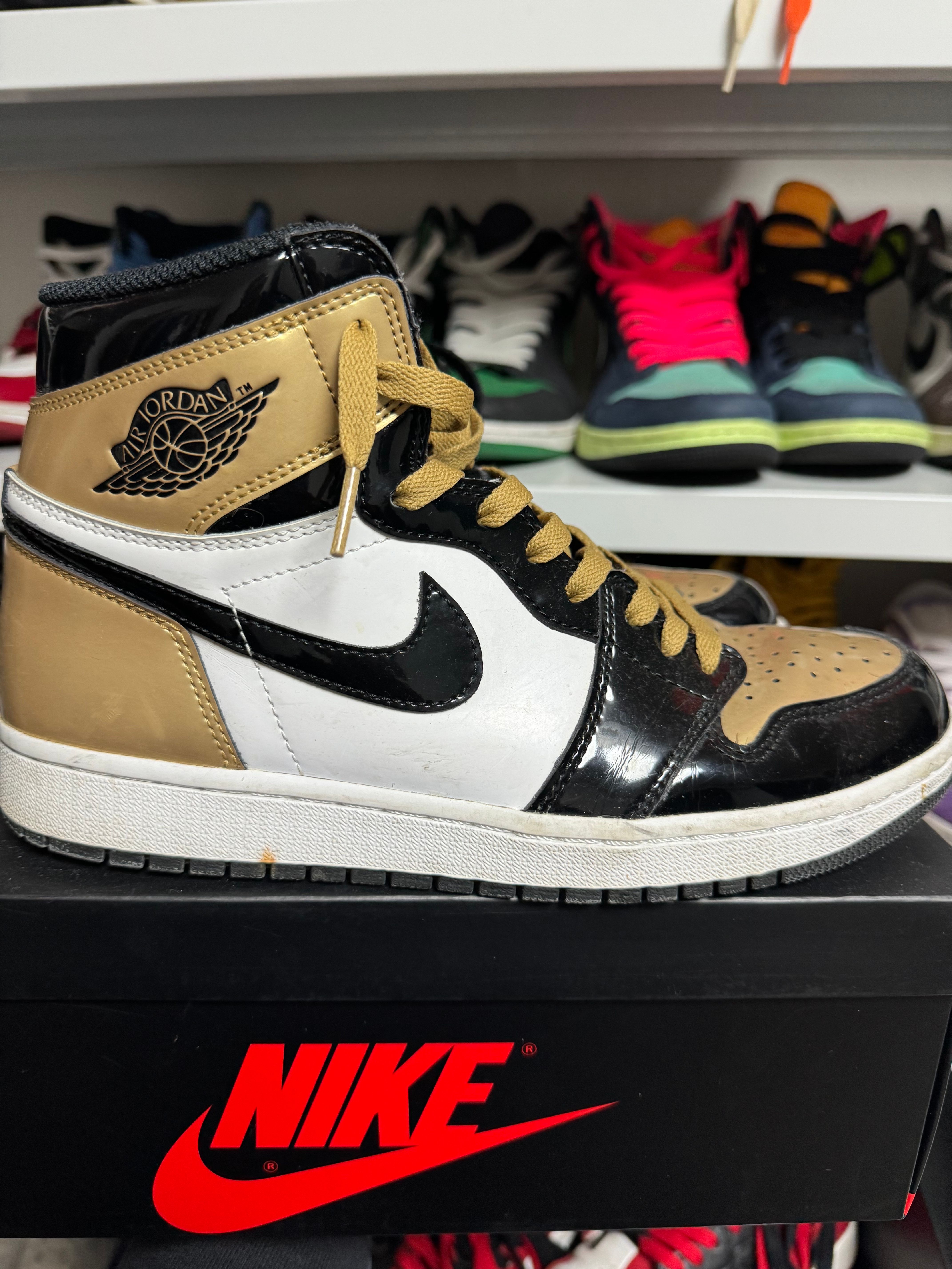Nike Air Jordan 1 Retro High OG NRG "Gold Toe"