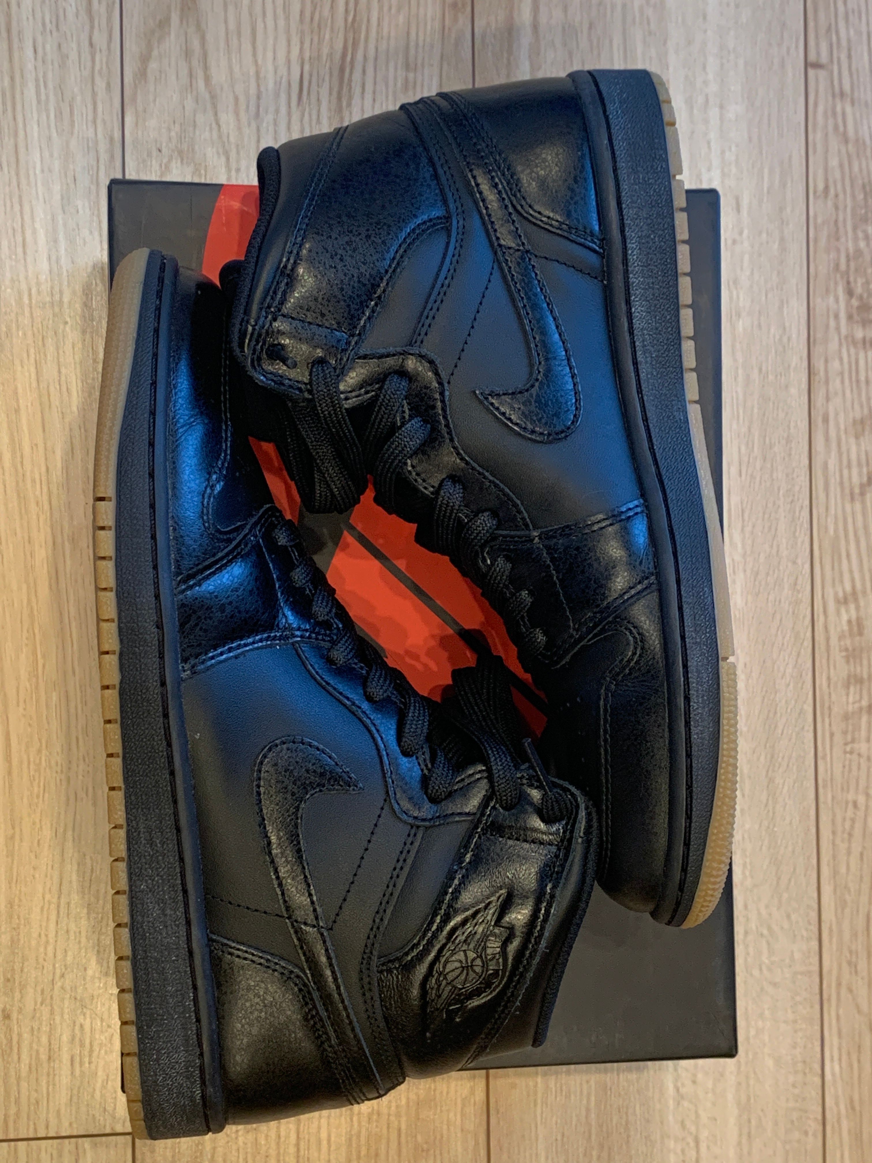 Nike Air Jordan 1 RETRO High "Black Gum"