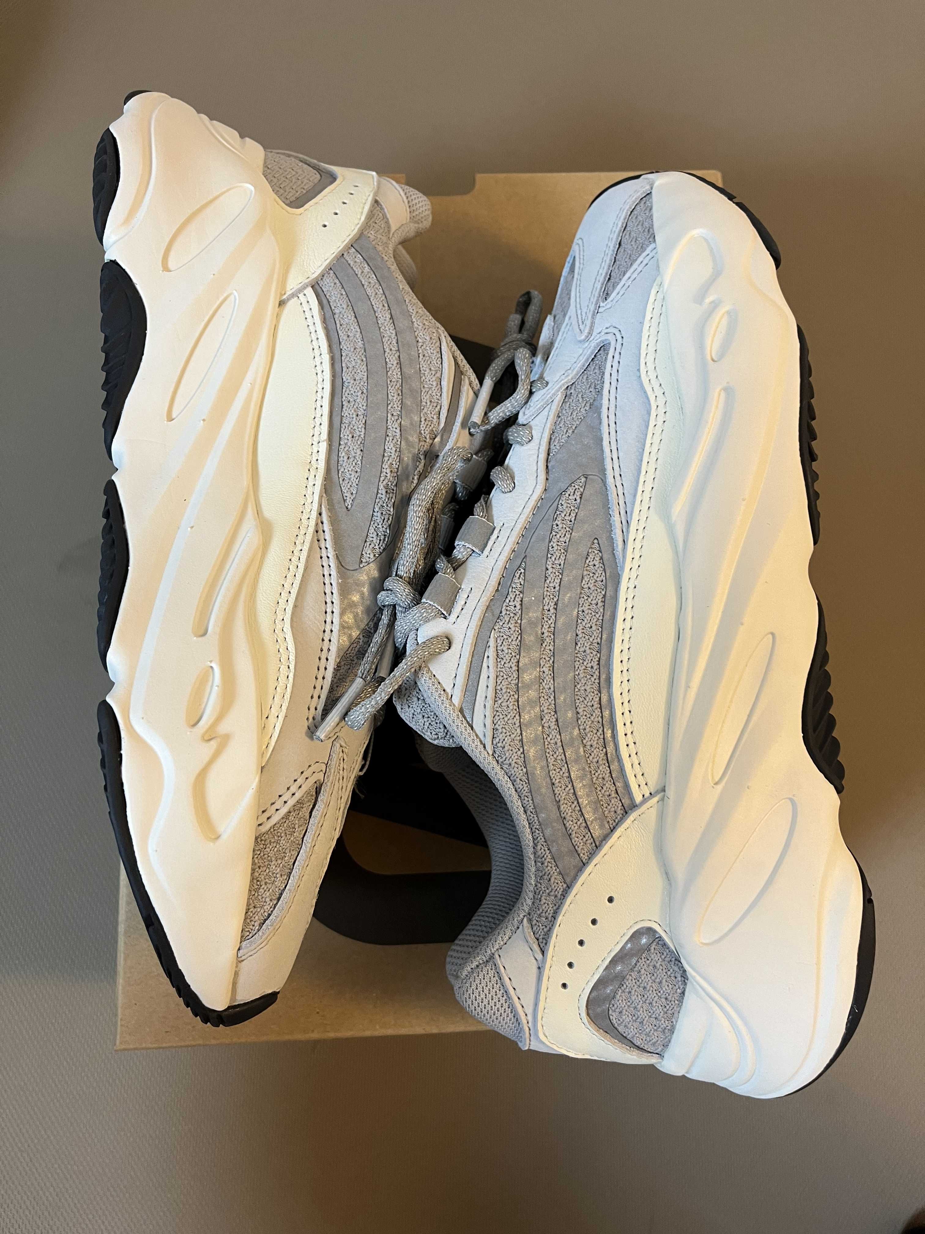 adidas YEEZY Boost 700 V2 "Static"