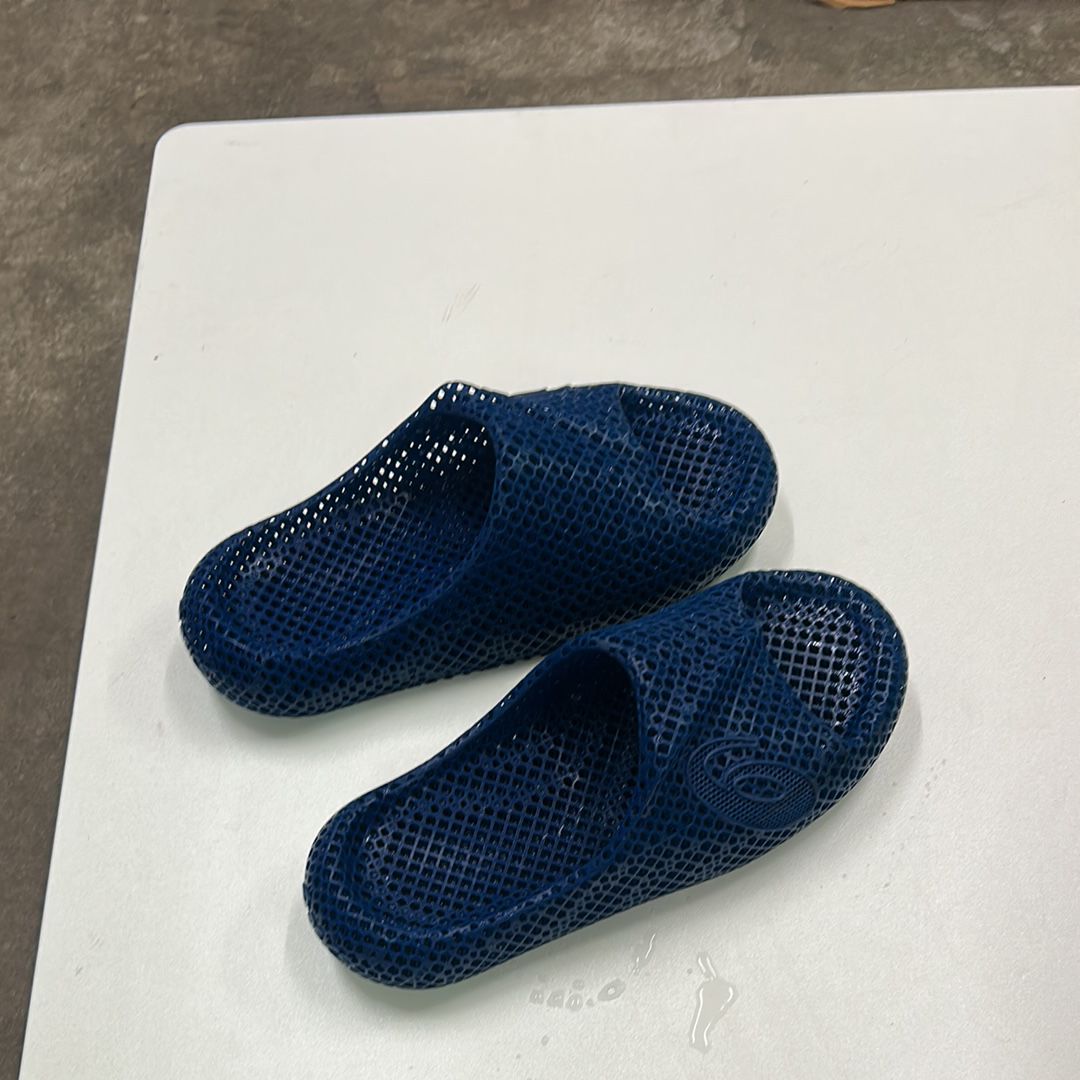 アシックス アクティブリーズ 3D サンダル "マコ ブルー"