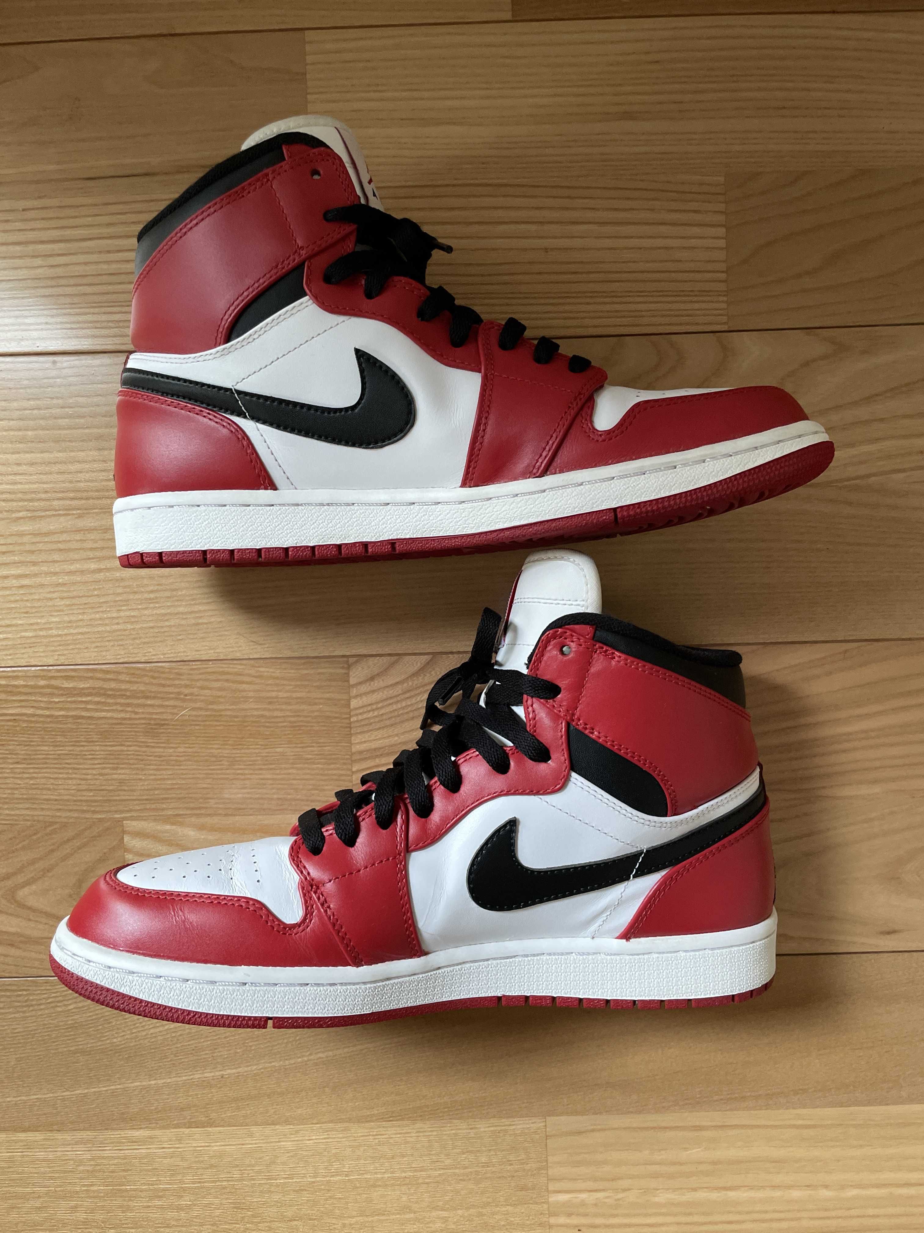 Nike Air Jordan 1 Retro High "Chicago" (2013)