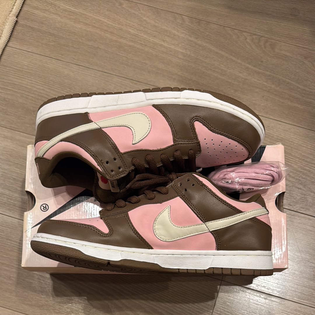Stussy × Nike SB Dunk Low 