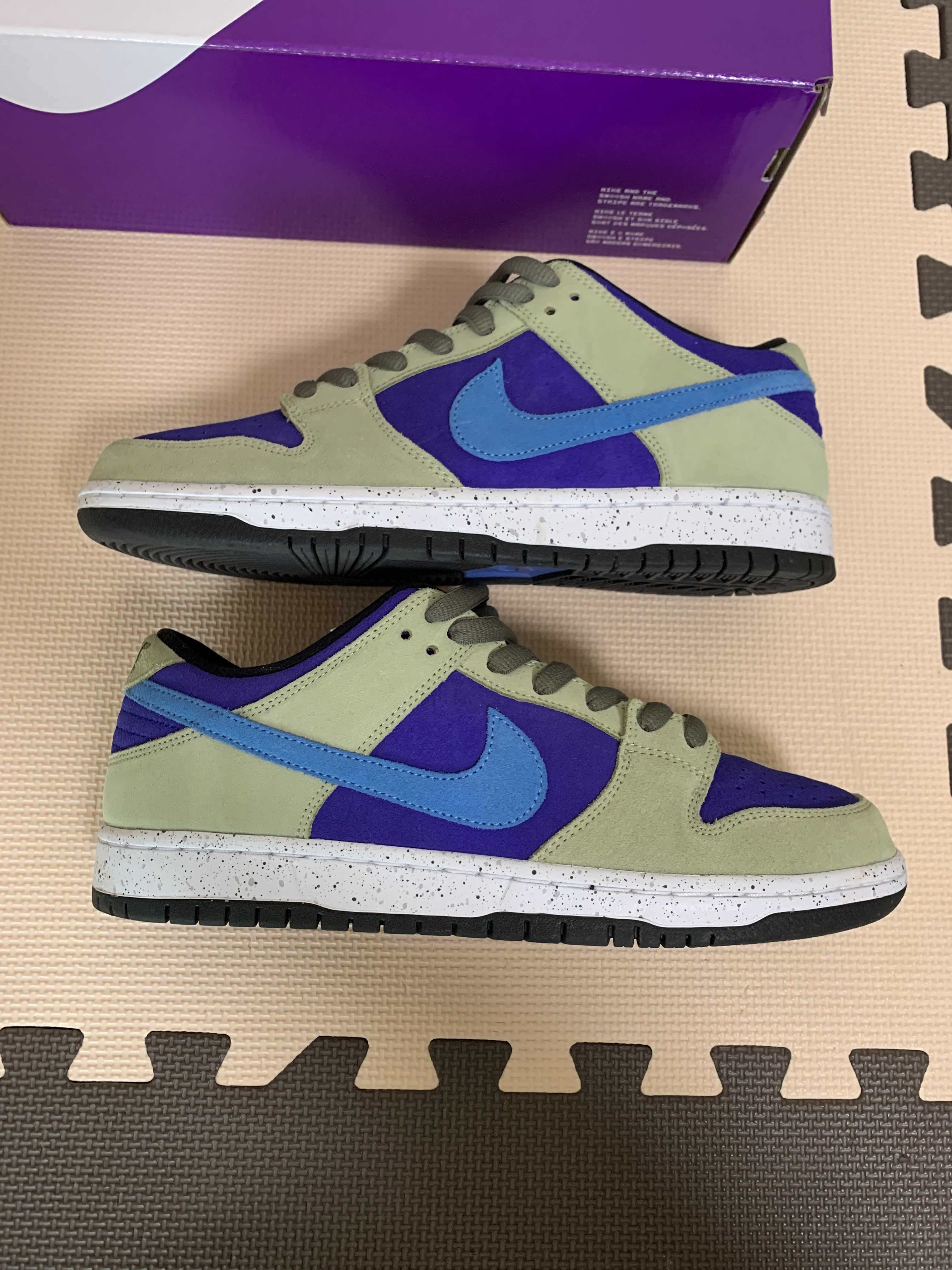 Nike SB Dunk Low "Celadon"