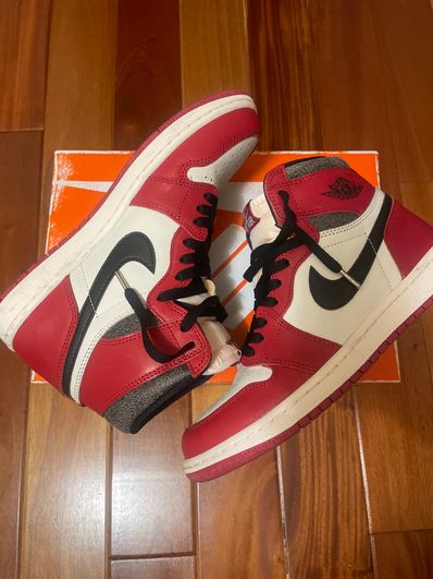 Nike Air Jordan 1 High OG "Lost & Found/Chicago"