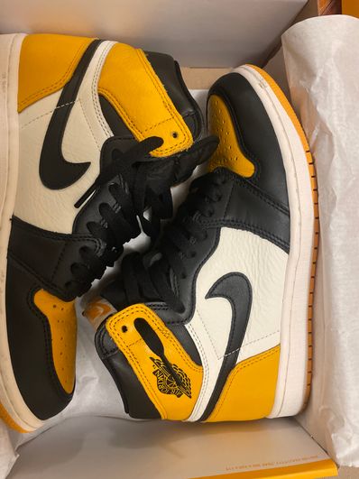 Nike Air Jordan 1 Retro High OG "Taxi"