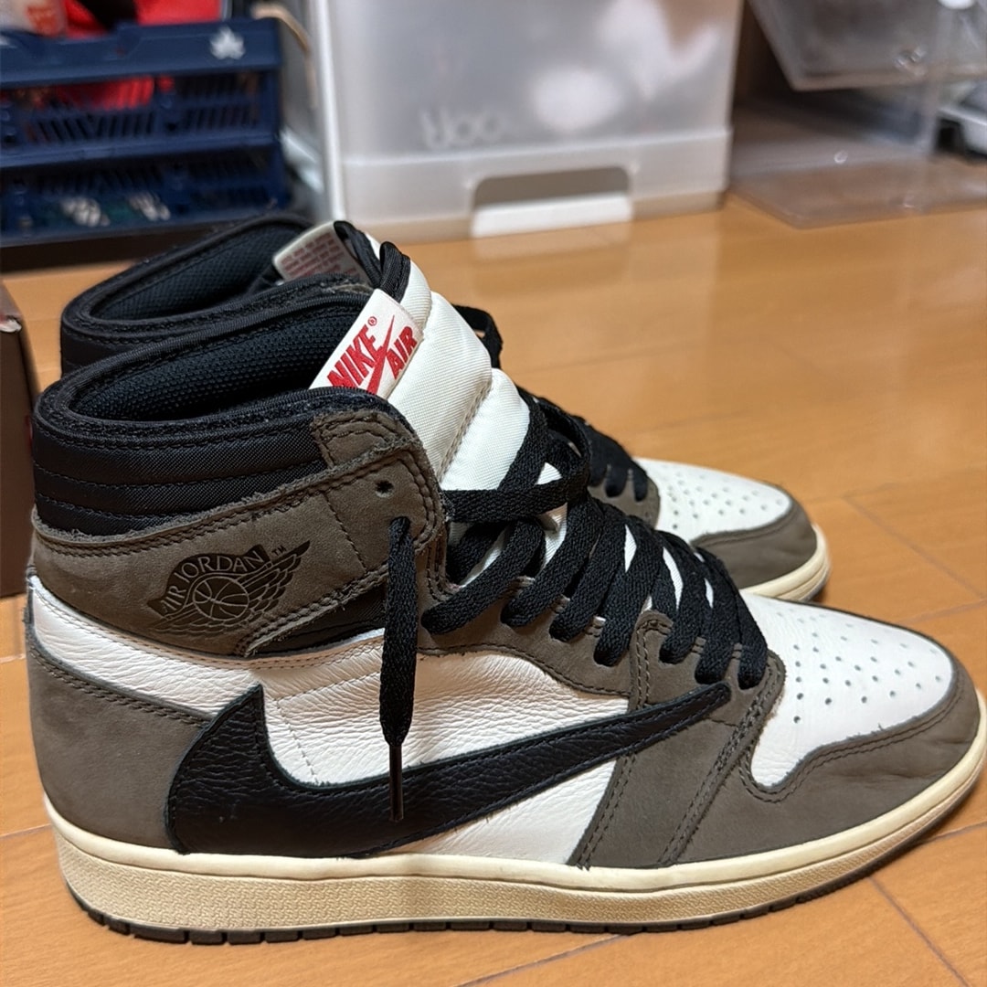 Travis Scott × Nike Air Jordan 1 Retro High OG TS SP "Sail/Dark Mocha"