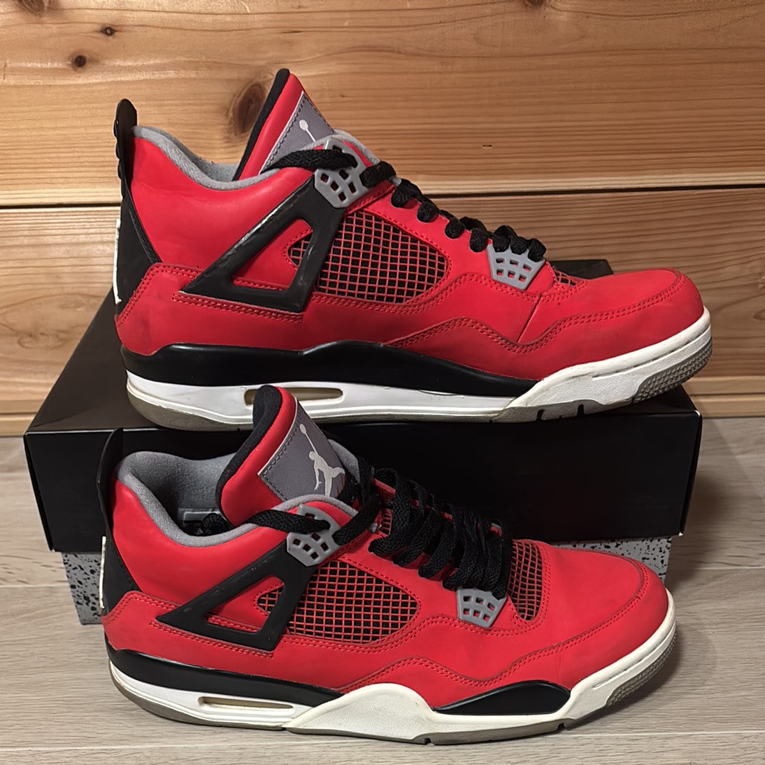 Nike Air Jordan 4 Retro "Toro Bravo"
