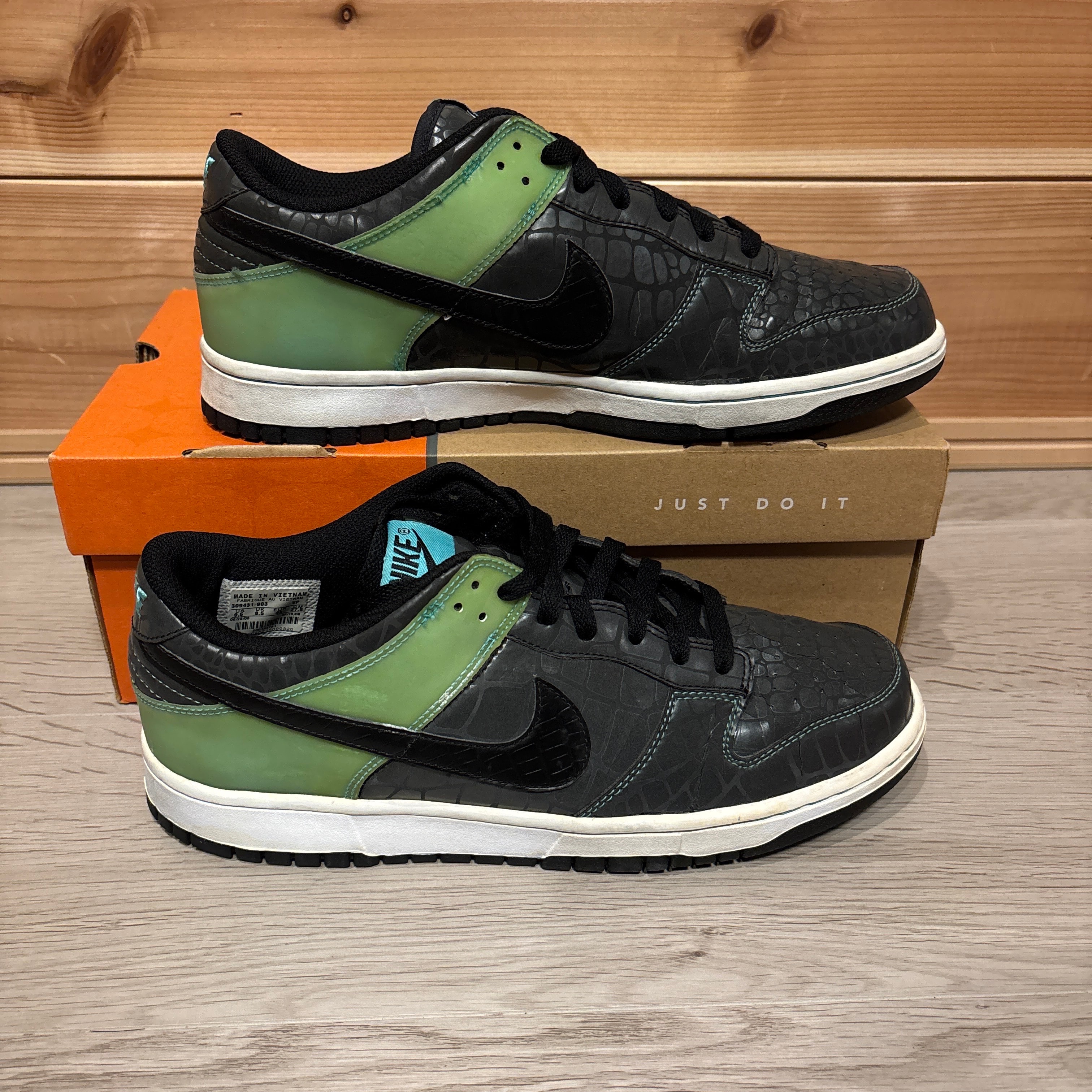 Nike Dunk Low "Un-Tiffany"