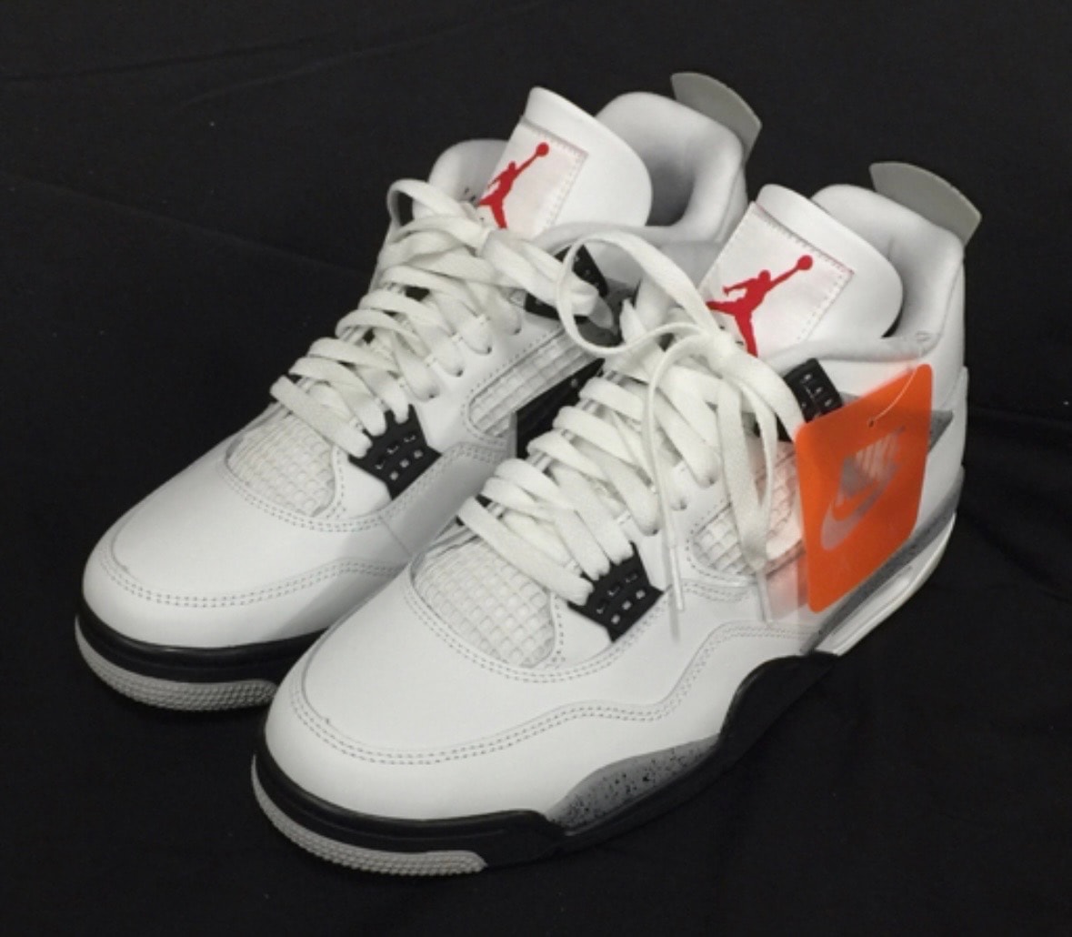 Nike Air Jordan 4 Retro "White/Cement" (2025)