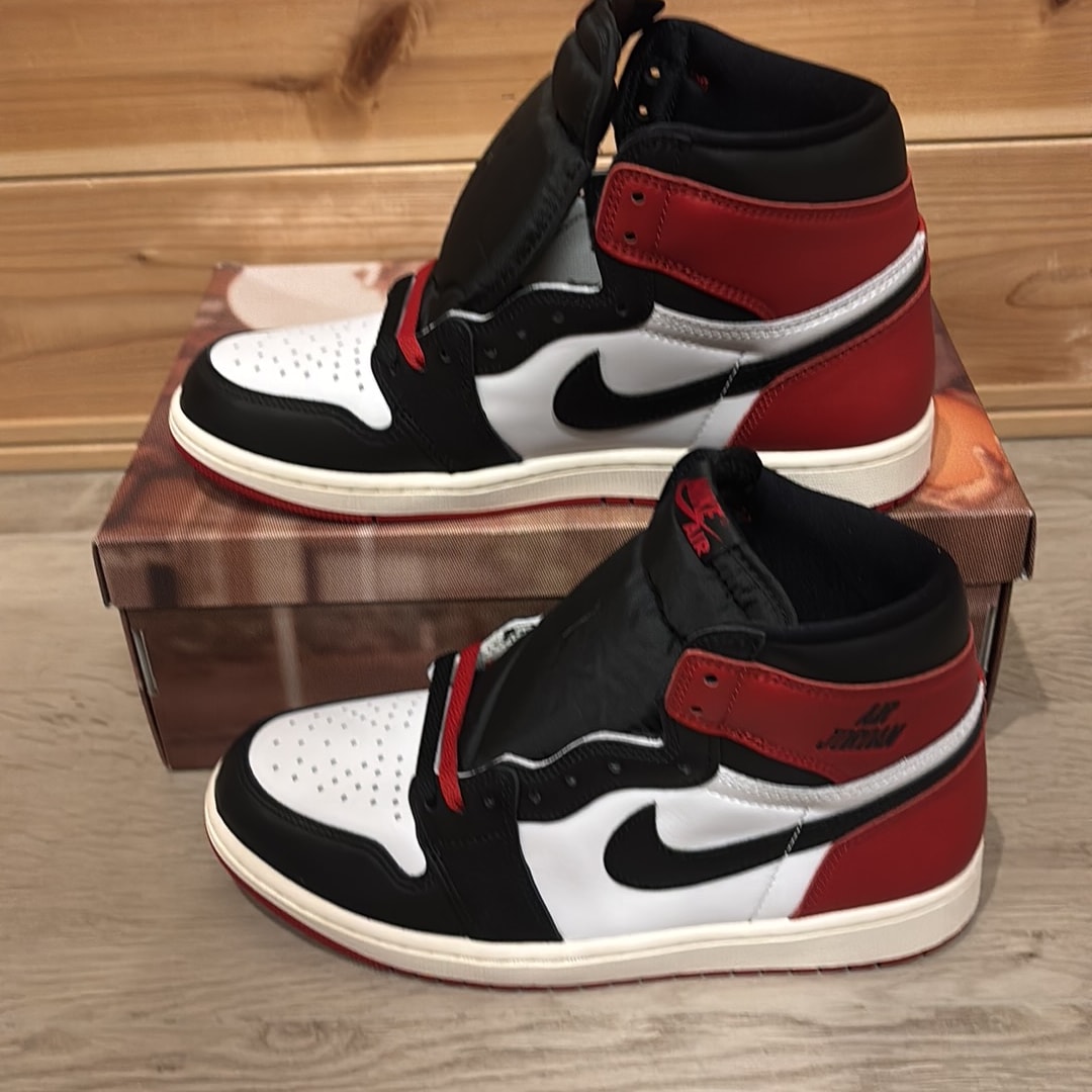 Nike Air Jordan 1 Retro High OG "Black Toe Reimagined"