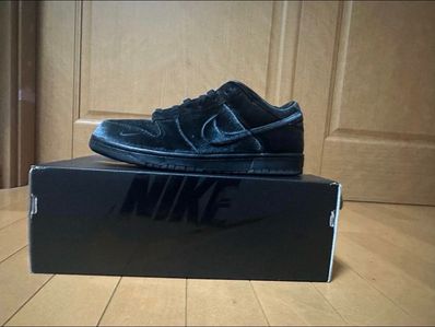 Dover Street Market × Nike Dunk Low "Triple Black"