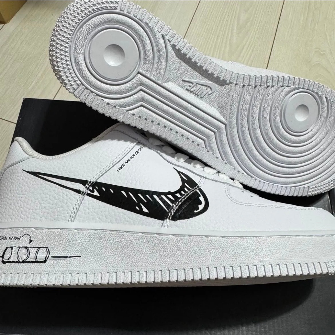 Nike Air Force 1 Low LV8 Utility "Black Sketch"