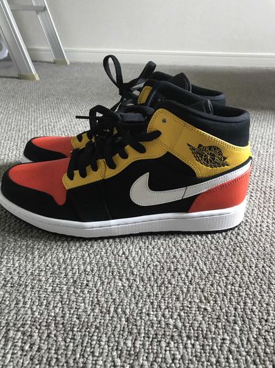 NIKE AIR JORDAN 1 MID SE "ROSWELL RAYGUNS"