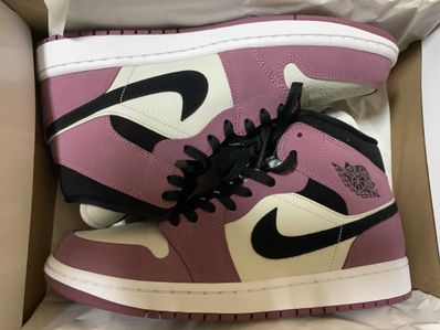 Nike Women's Air Jordan 1 Mid "Berry Pink"