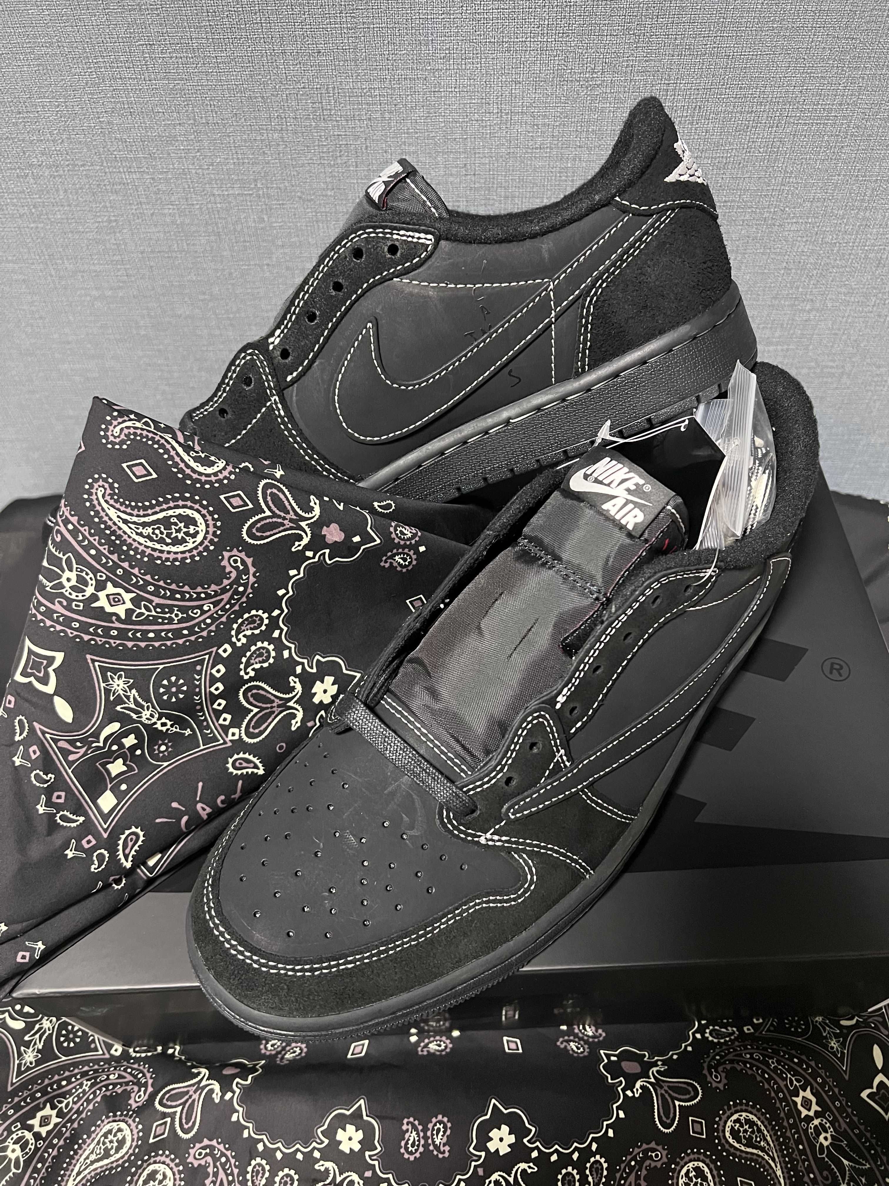 Travis Scott × Nike Air Jordan 1 Low OG SP "Black Phantom"