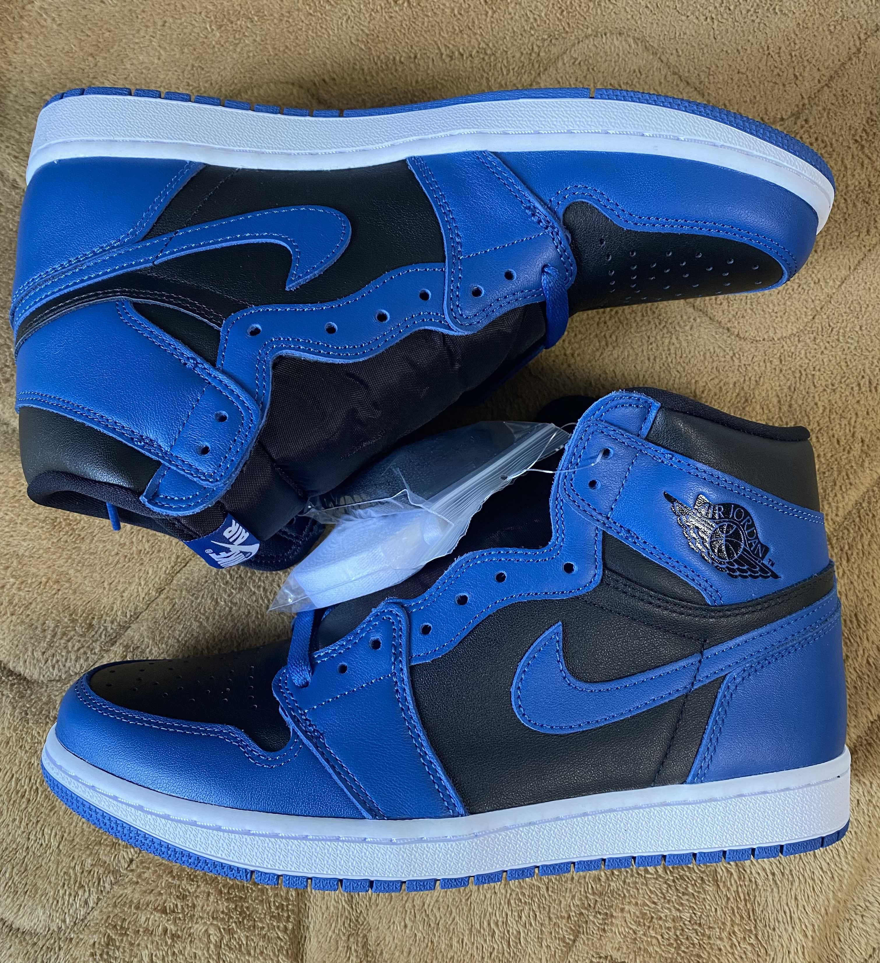 Nike Air Jordan 1 Retro High OG "Dark Marina Blue"