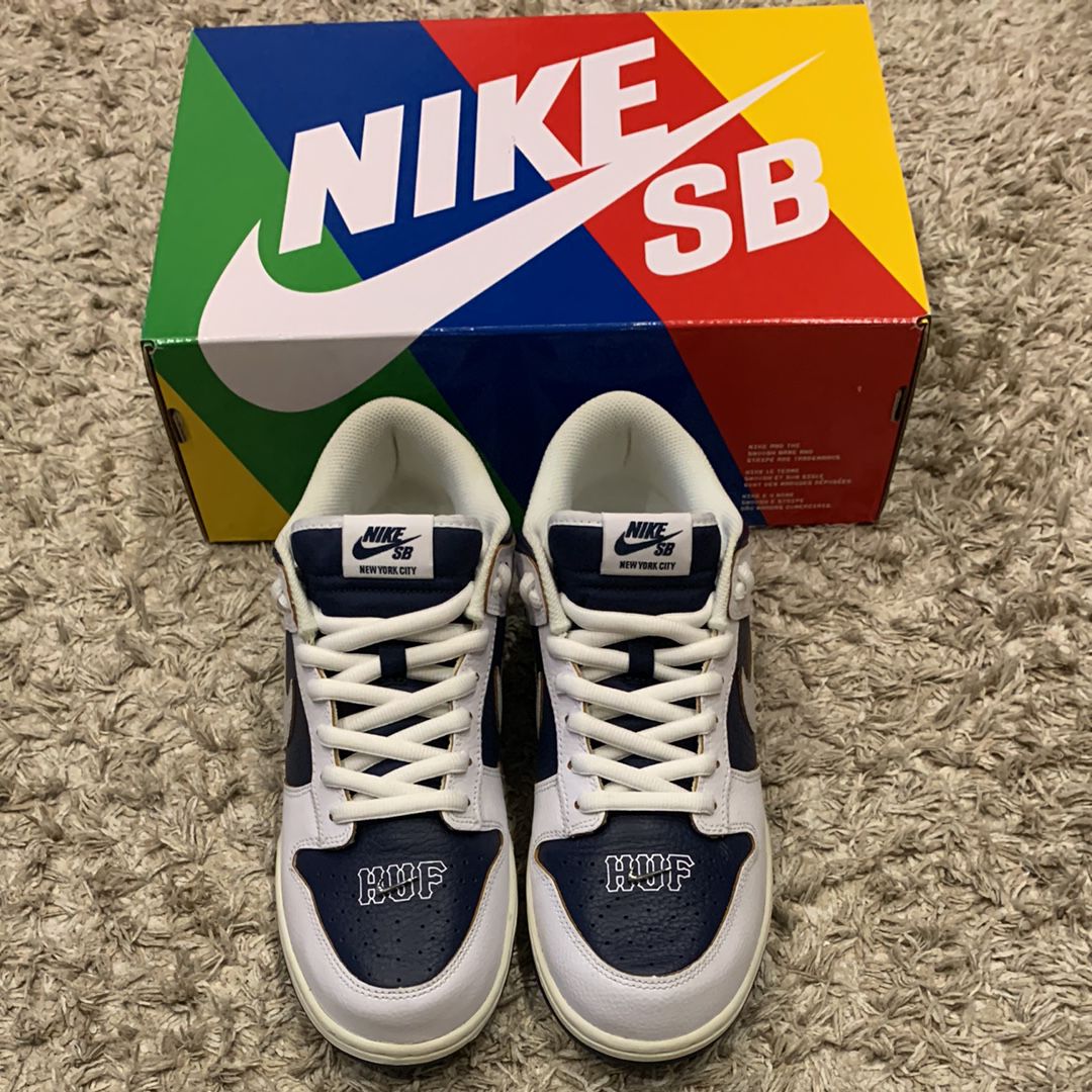 HUF × Nike SB Dunk Low "New York"