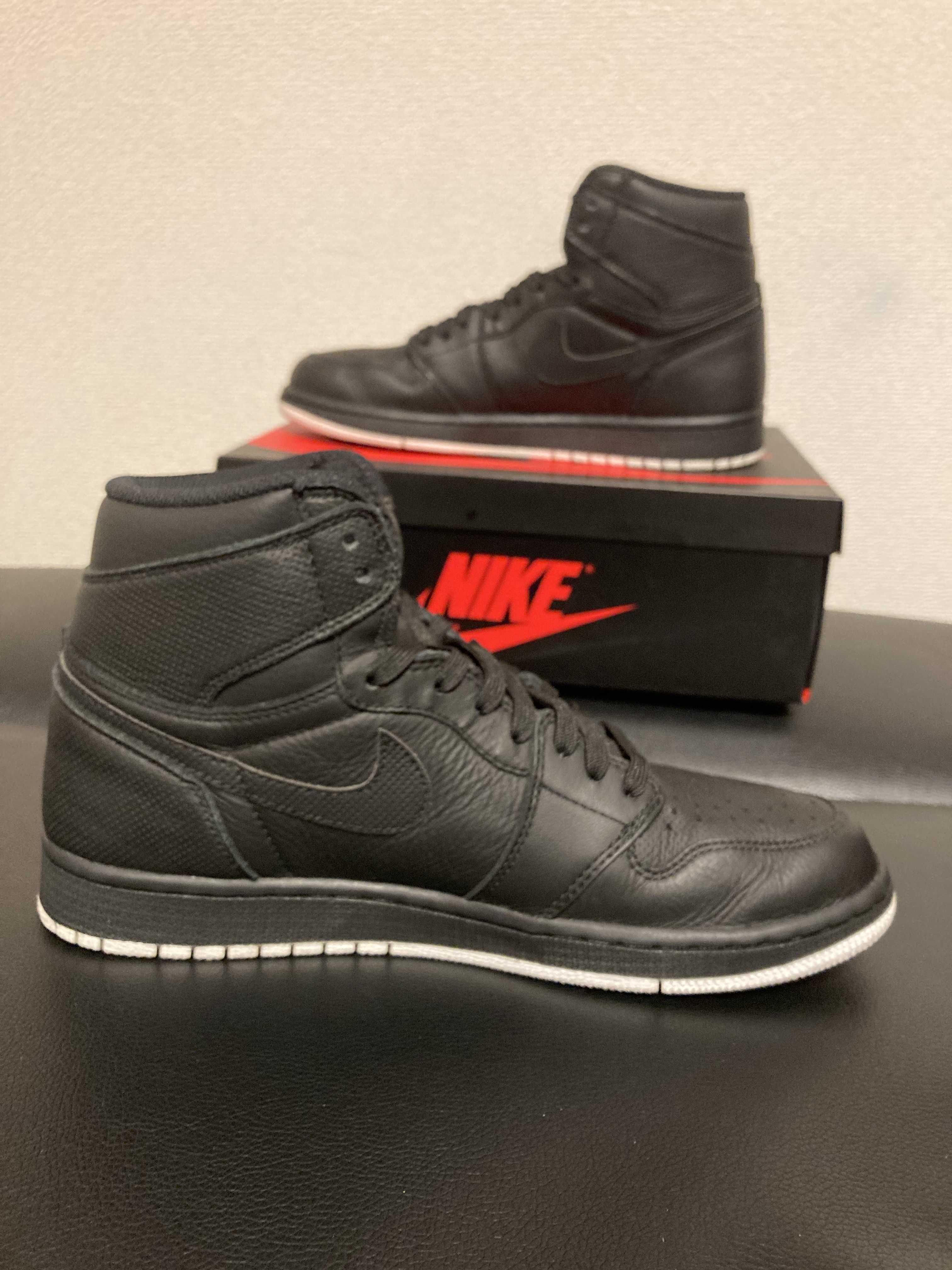 Nike Air Jordan 1 Retro High "Black Perforated"
