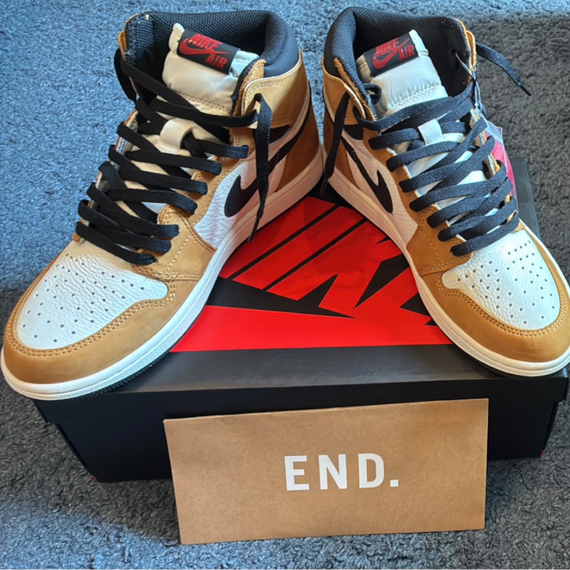 Nike Air Jordan 1 RETRO High "Rookie of The Year"