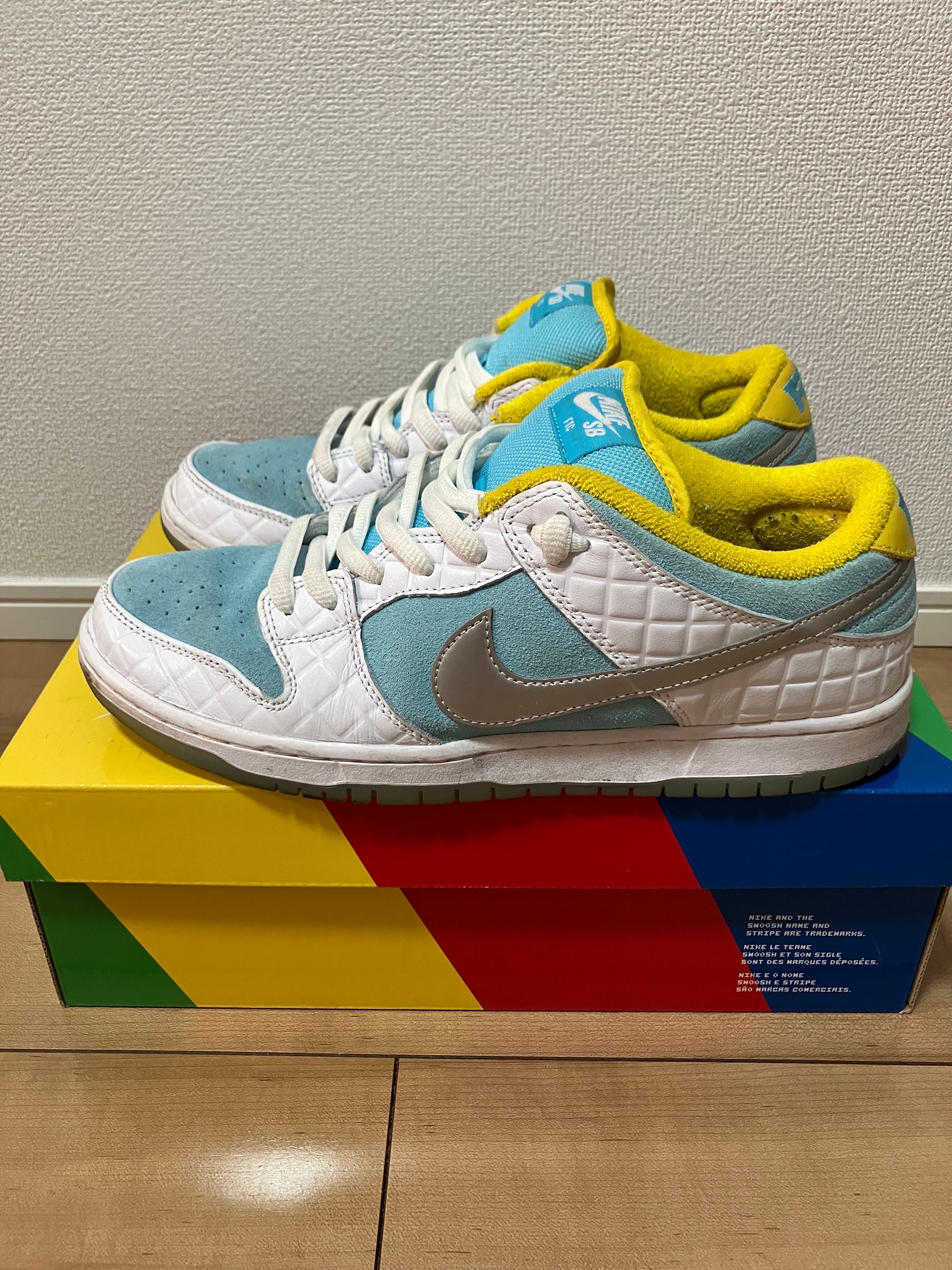 FTC × Nike SB Dunk Low "White/Blue"