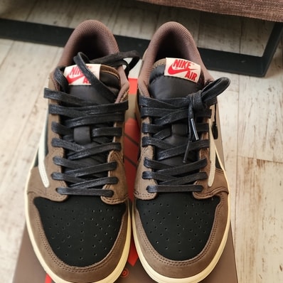Travis Scott × Nike Air Jordan 1 Low OG SP-T "Black/Dark Mocha"