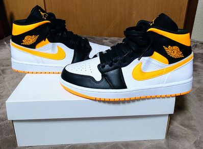 Nike Women's Air Jordan 1 Mid SE "Laser Orange Black"