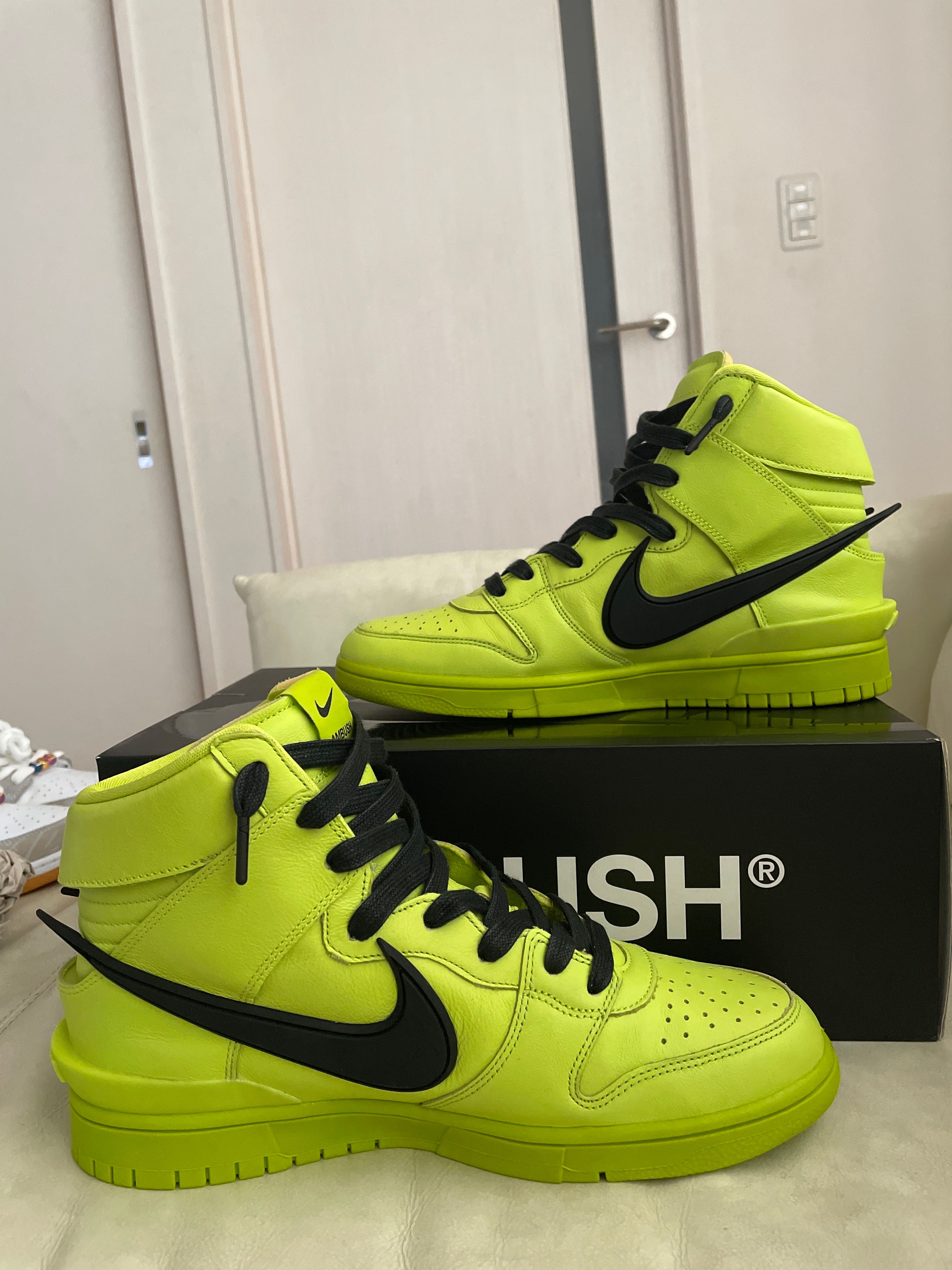 AMBUSH × NIKE DUNK HIGH "FLASH LIME"