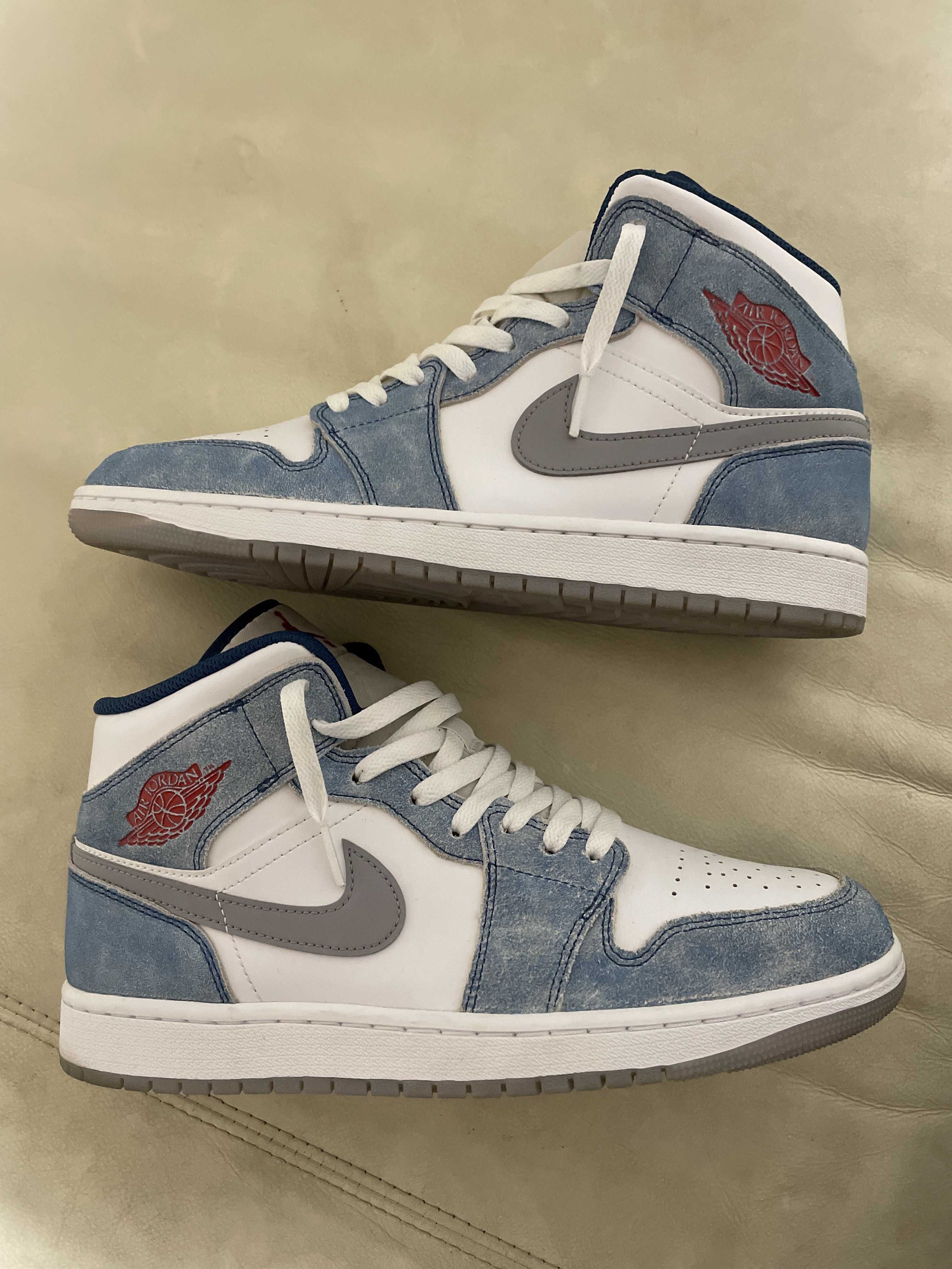 Nike Air Jordan 1 Mid SE "White/Hyper Royal/Red"