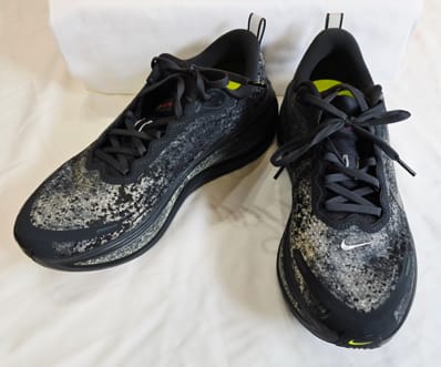 Nike Vomero Plus "Anthracite/Oatmeal/Volt/Black"