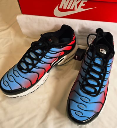 Nike Women's Air Max Plus "Black/University Blue/Light Crimson/Metallic Silver"