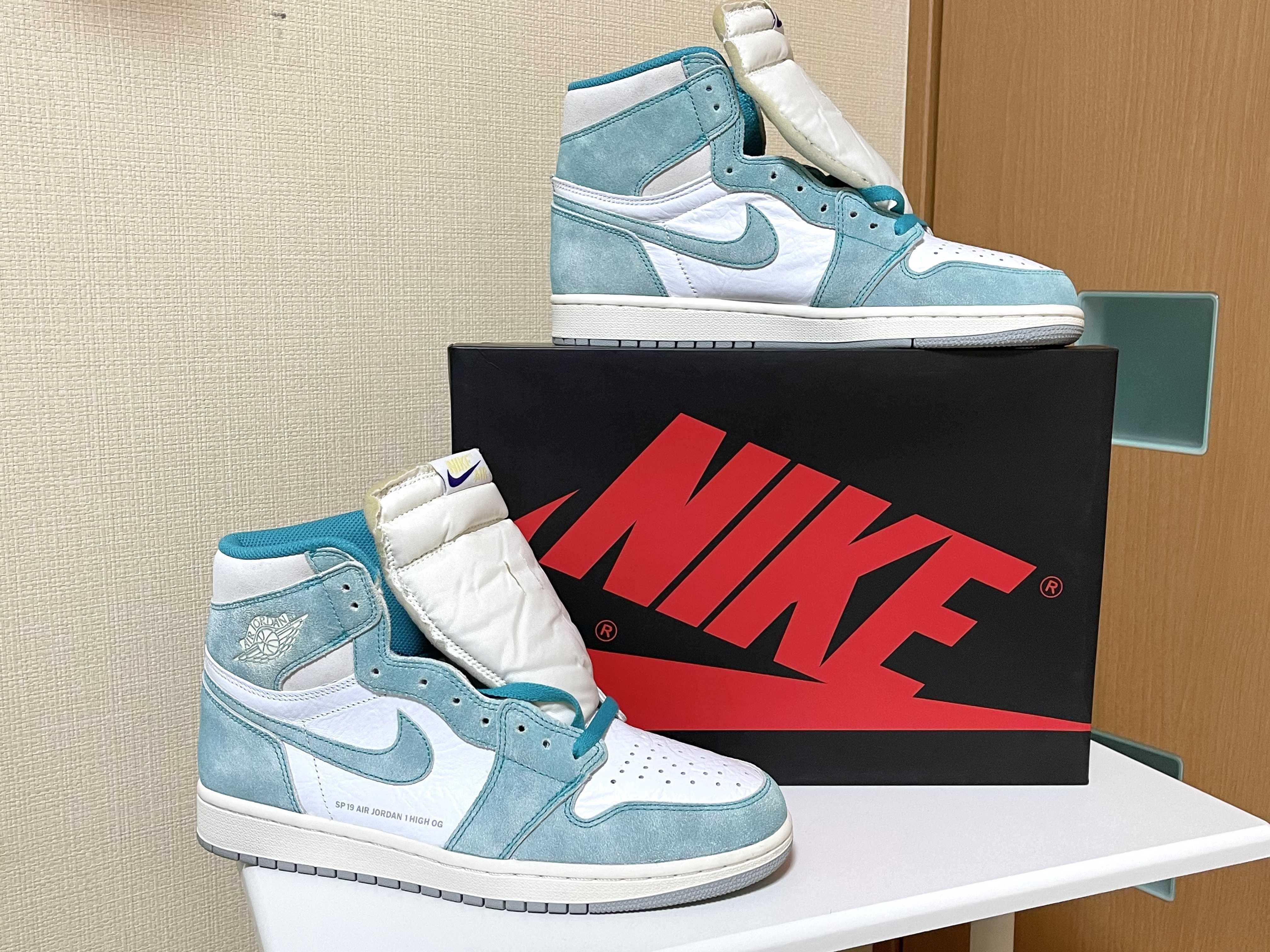 Nike Air Jordan 1 Retro High OG "Turbo Green"