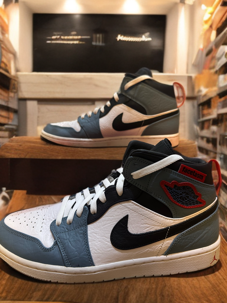 FACETASM × Nike Air Jordan 1 Mid "White/Navy"
