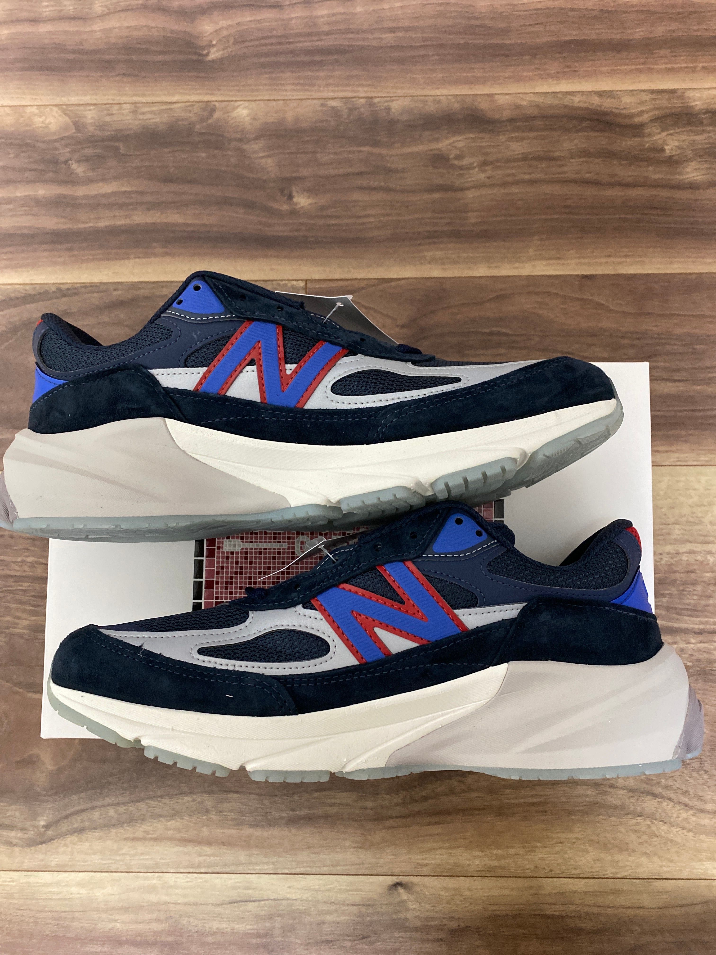 KITH × New Balance 990V6 Madison Square Garden "Navy"