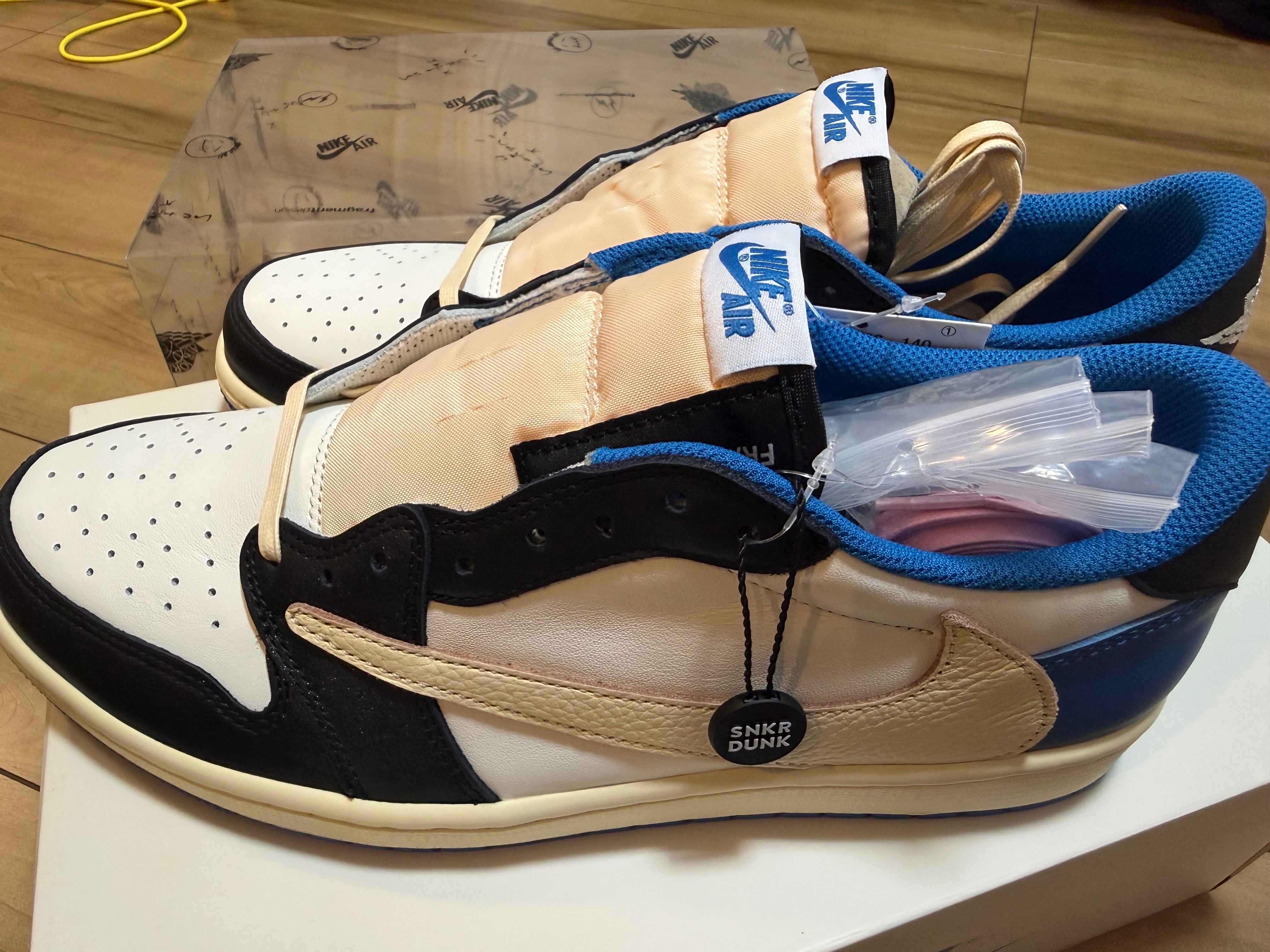 Travis Scott × fragment design × Nike Air Jordan 1 Low OG SP "Military Blue"