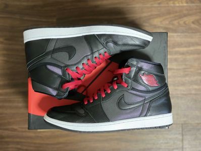 Nike Air Jordan 1 Retro High OG "Black/Metallic Silver/Gym Red"